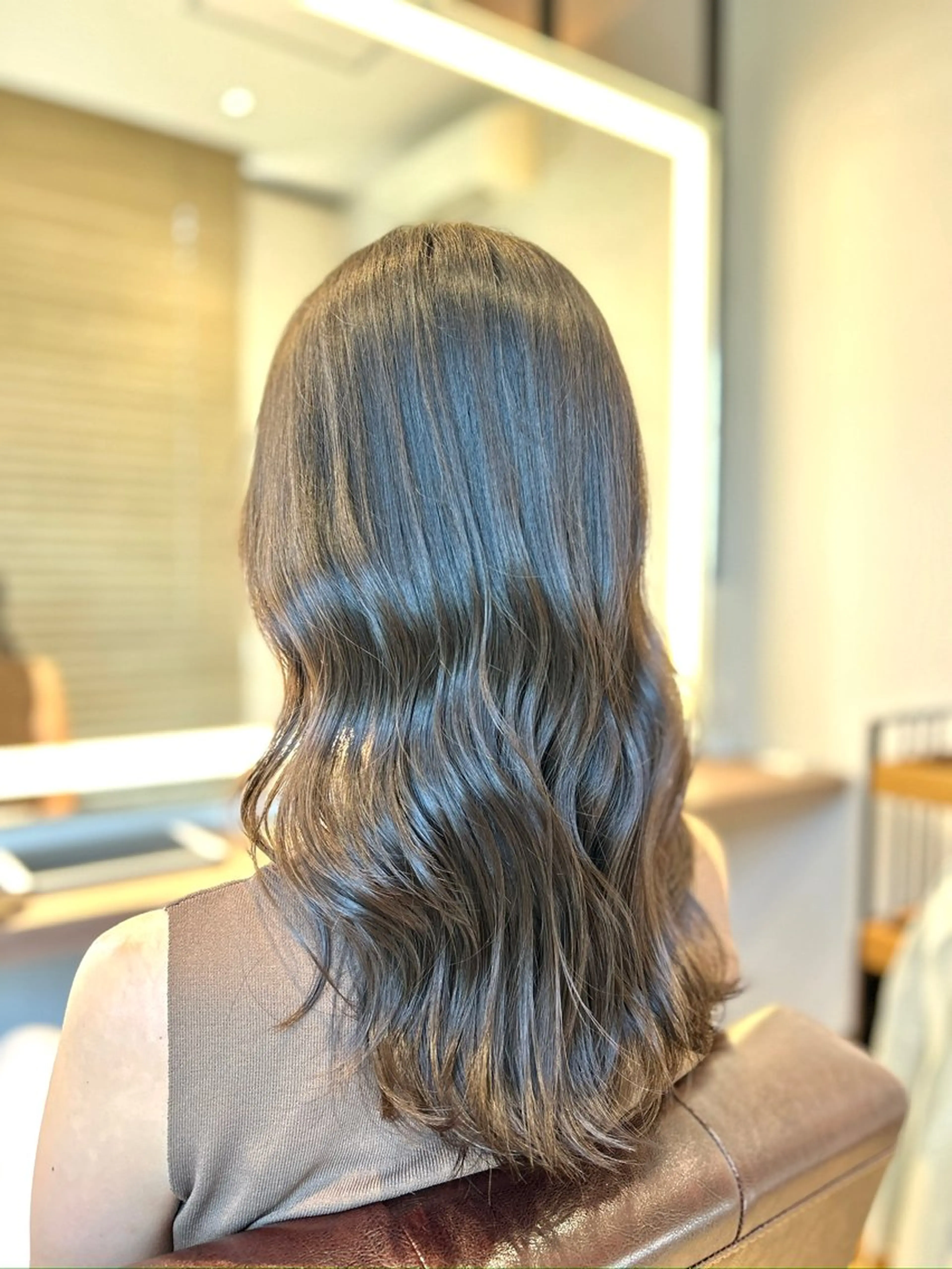 ロング レイヤーカット ローレイヤー rewards成城学園前店所属・成城学園前/ サイトウ ケイジのヘアスタイル