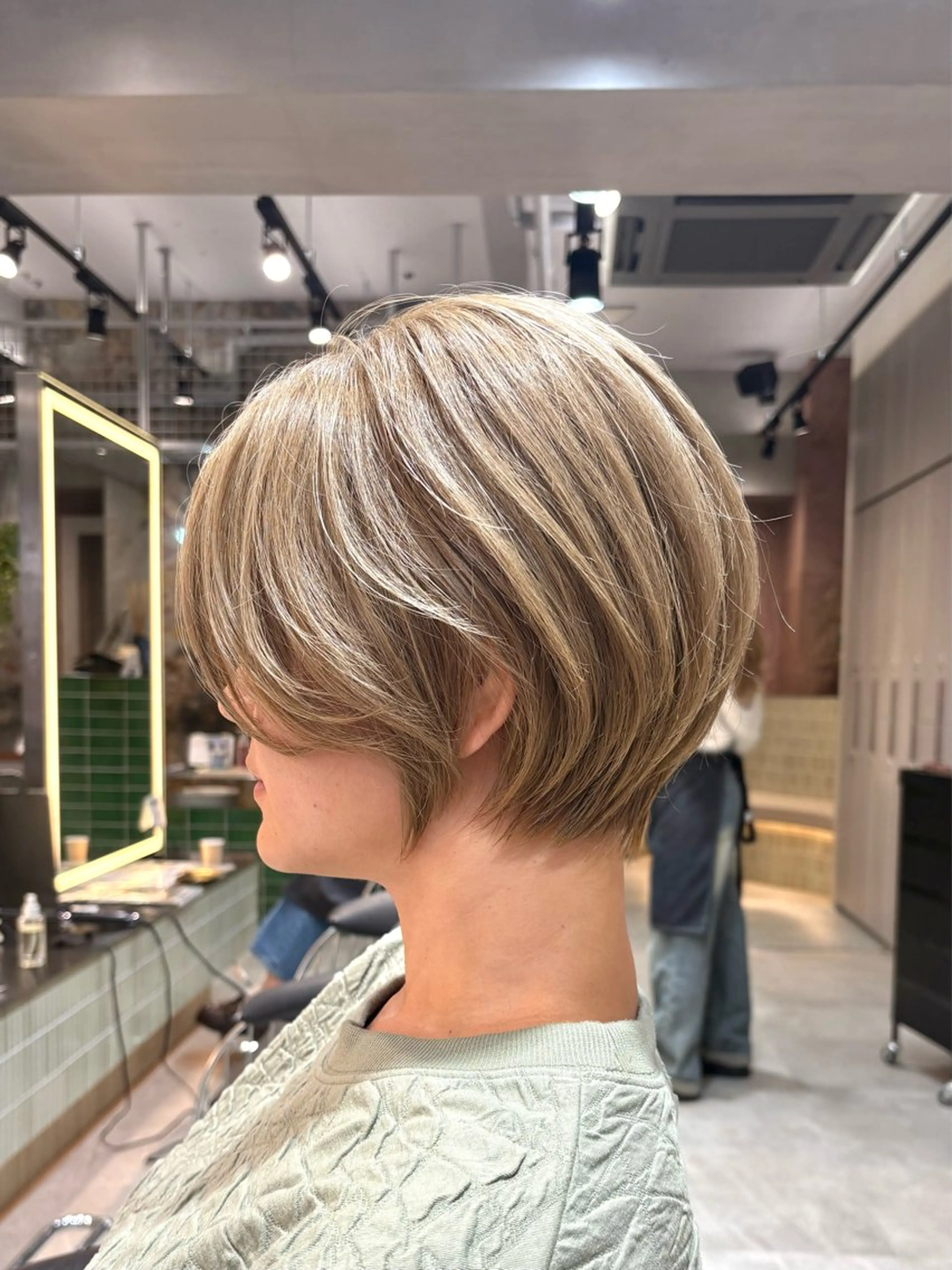 ショート カット ヘアカラー トリートメント 🩵縮毛矯正/ブリー チ/髪質改善/いつかのヘアスタイル