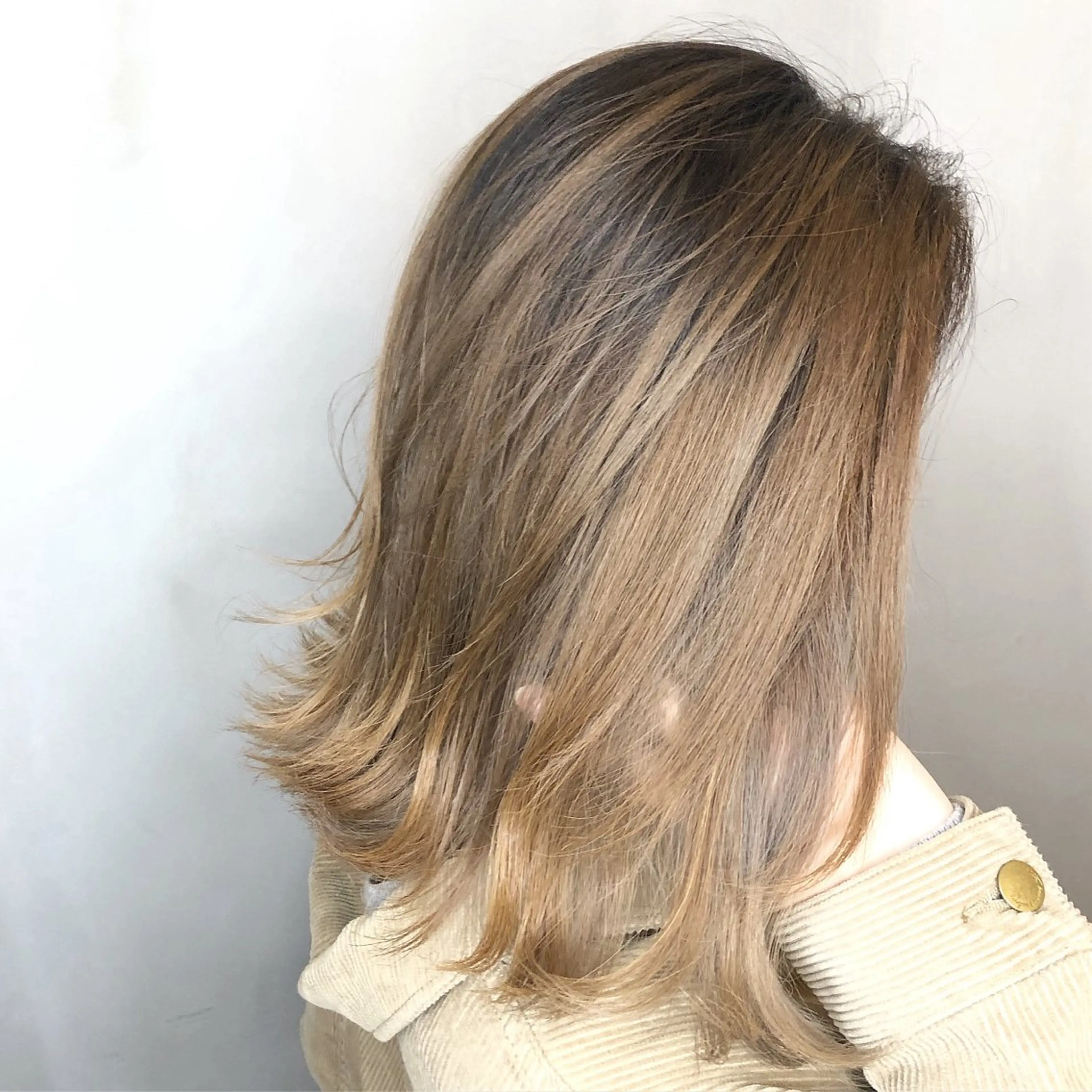 ミディアム カラー PEACE by CITA所属・AKIHIRO🔸 骨格診断/髪質改善のヘアスタイル