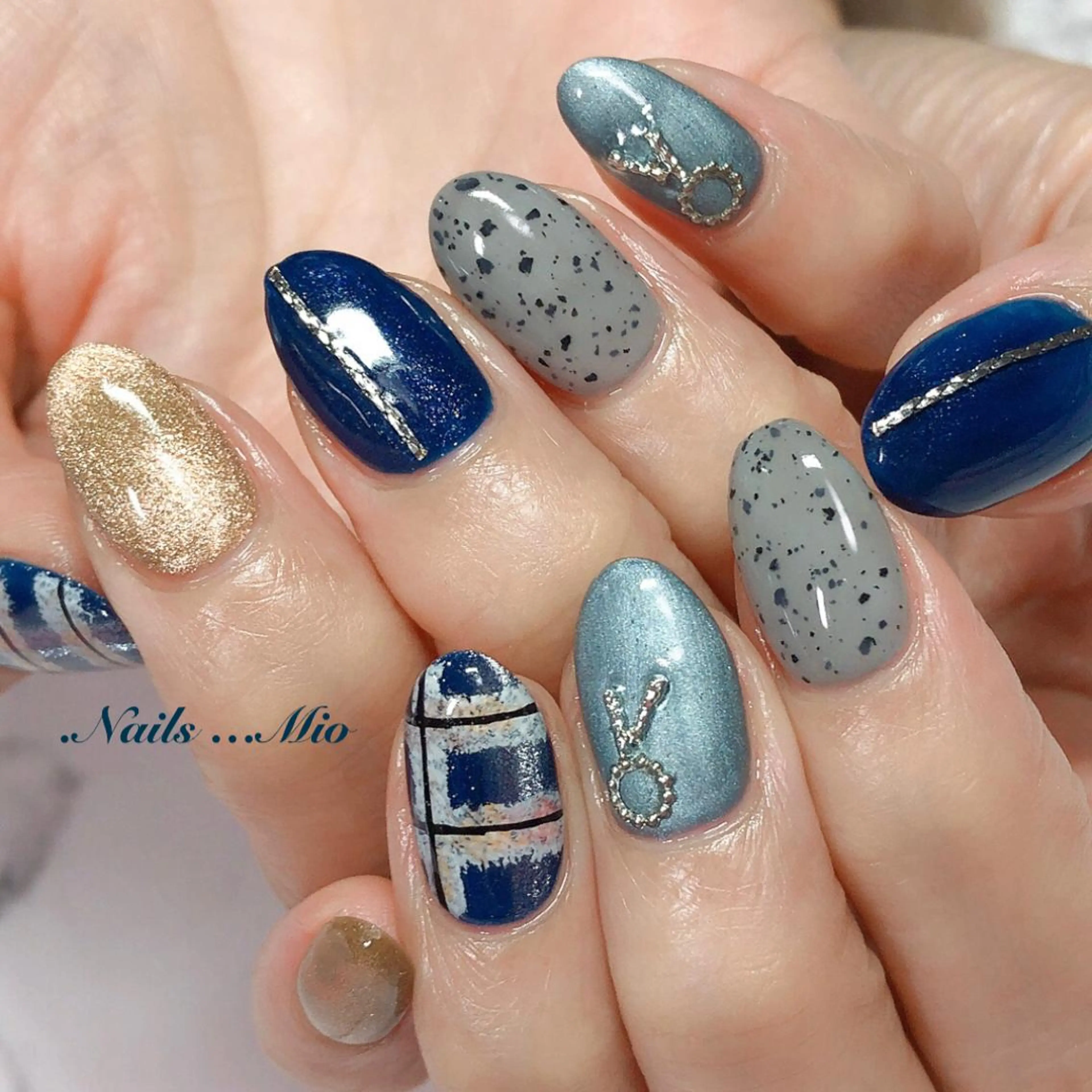 ネイル .Nails Mio 赤羽西ネイルサロンのネイルデザイン