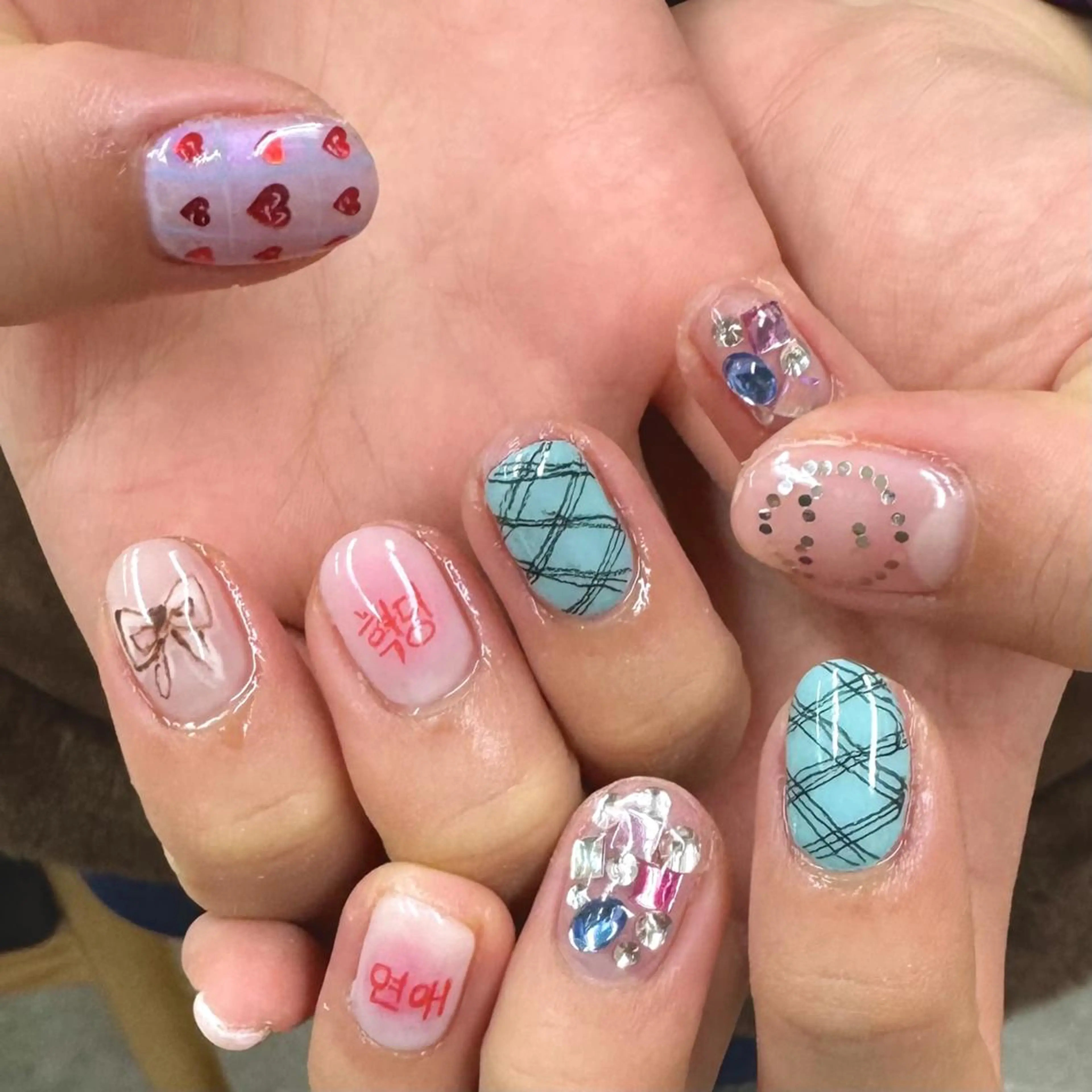 ネイル ジェルネイル 韓国ネイル ニュアンスネイル ワンホンネイル nailstudio eviz新宿店のネイルデザイン