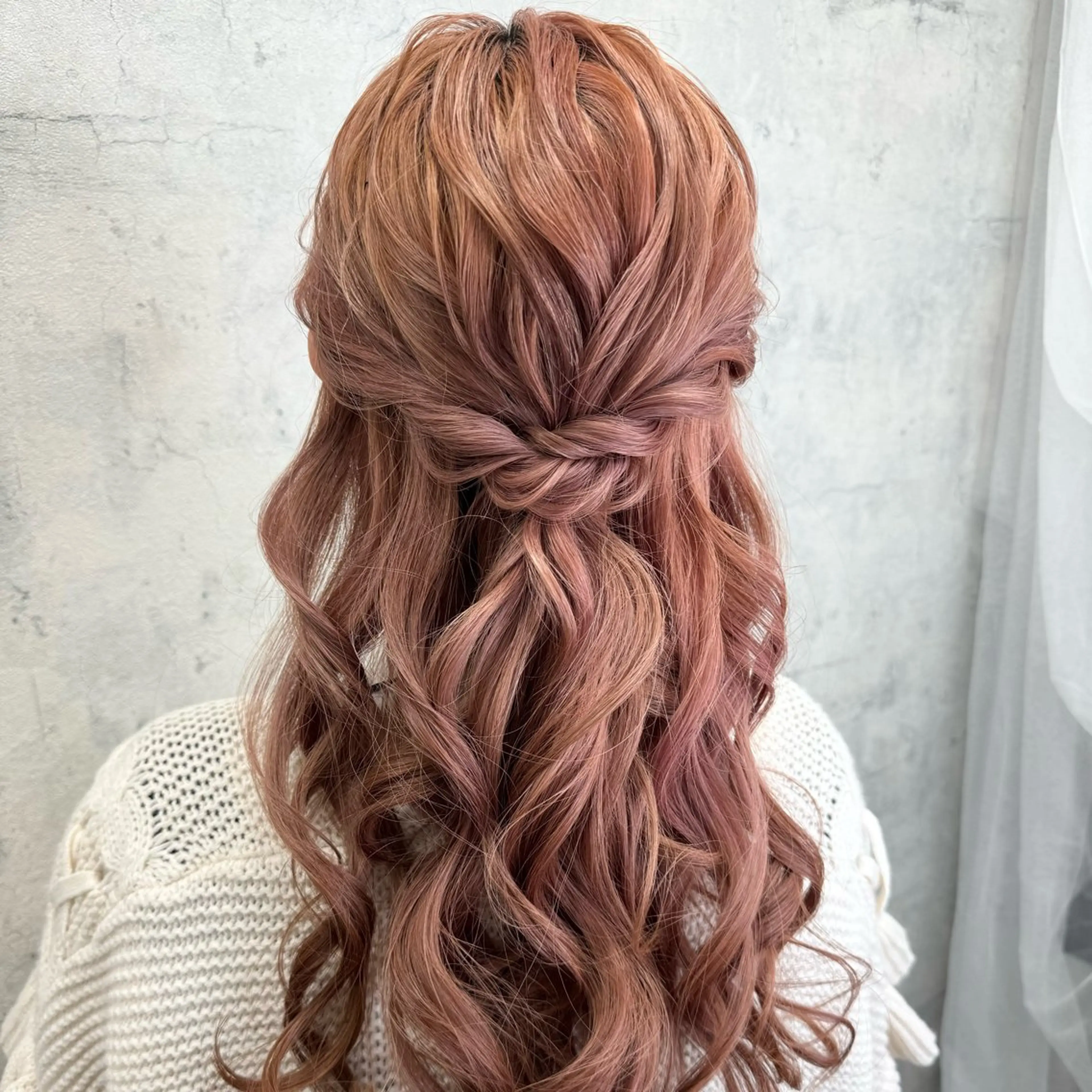 ロング ヘアアレンジ ハーフアップ 結婚式・ブライダル 松本ののか /錦/ヘアセットのヘアスタイル