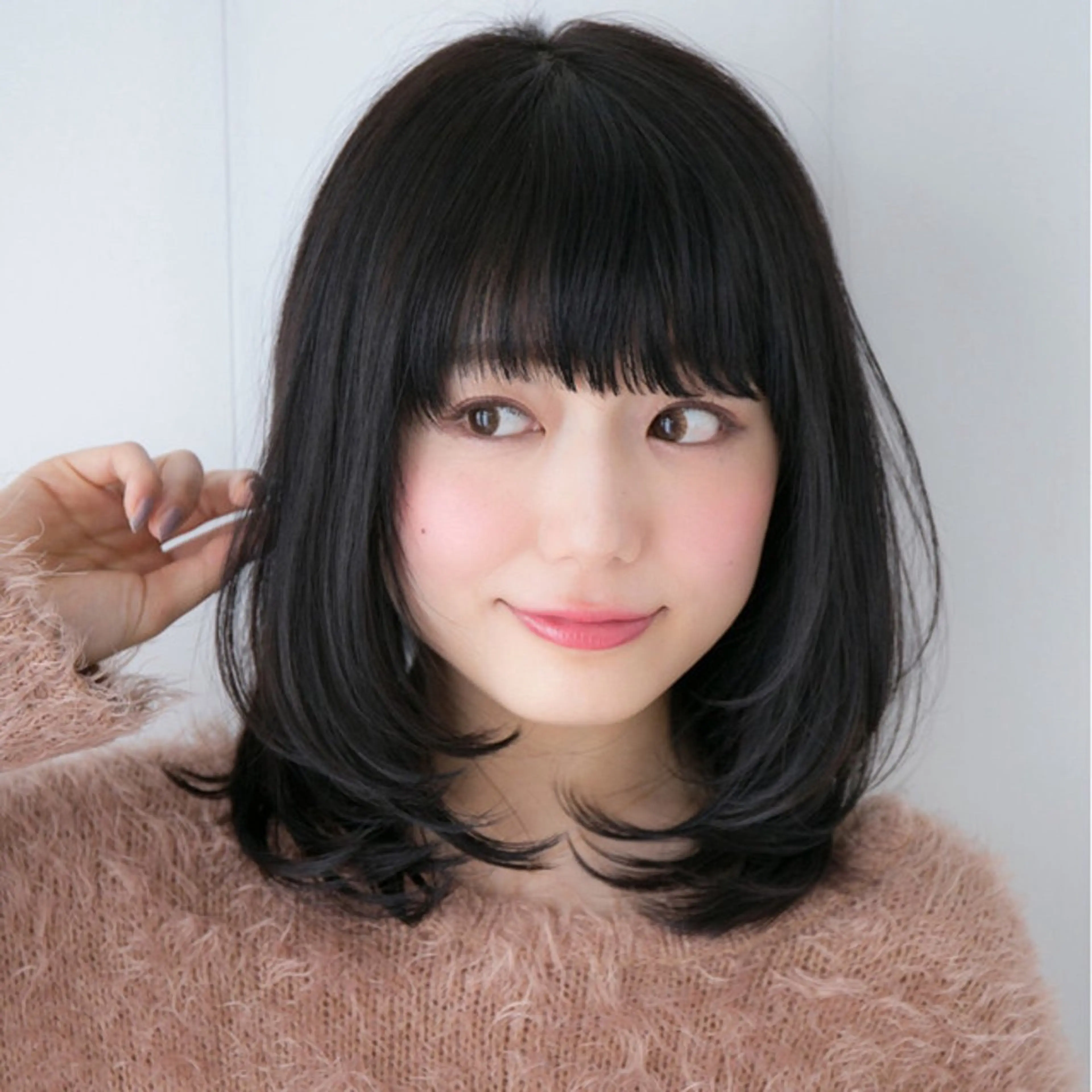 ミディアム 縮毛矯正、髪質改善 肘以上無料のヘアスタイル