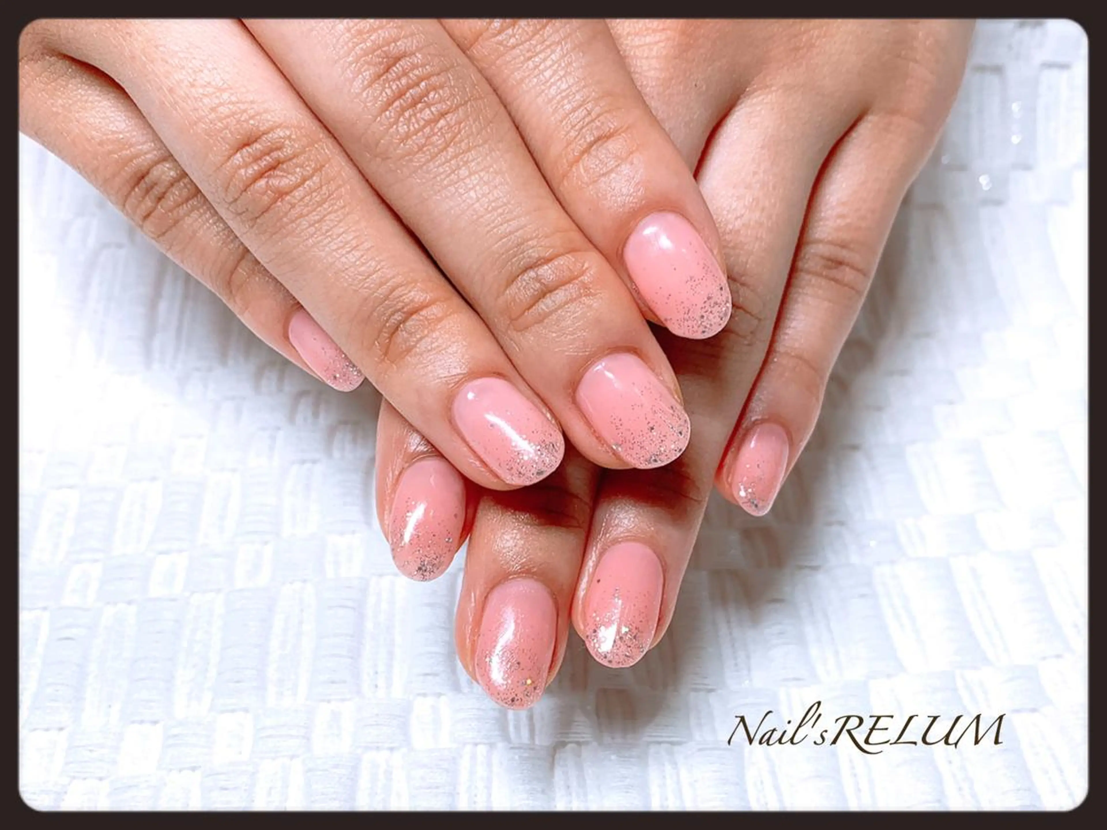 ネイル ラメ(グリッター) ワンカラーネイル シンプルネイル ハンドネイル THECOLORS所属・近貞 莉奈のネイルデザイン