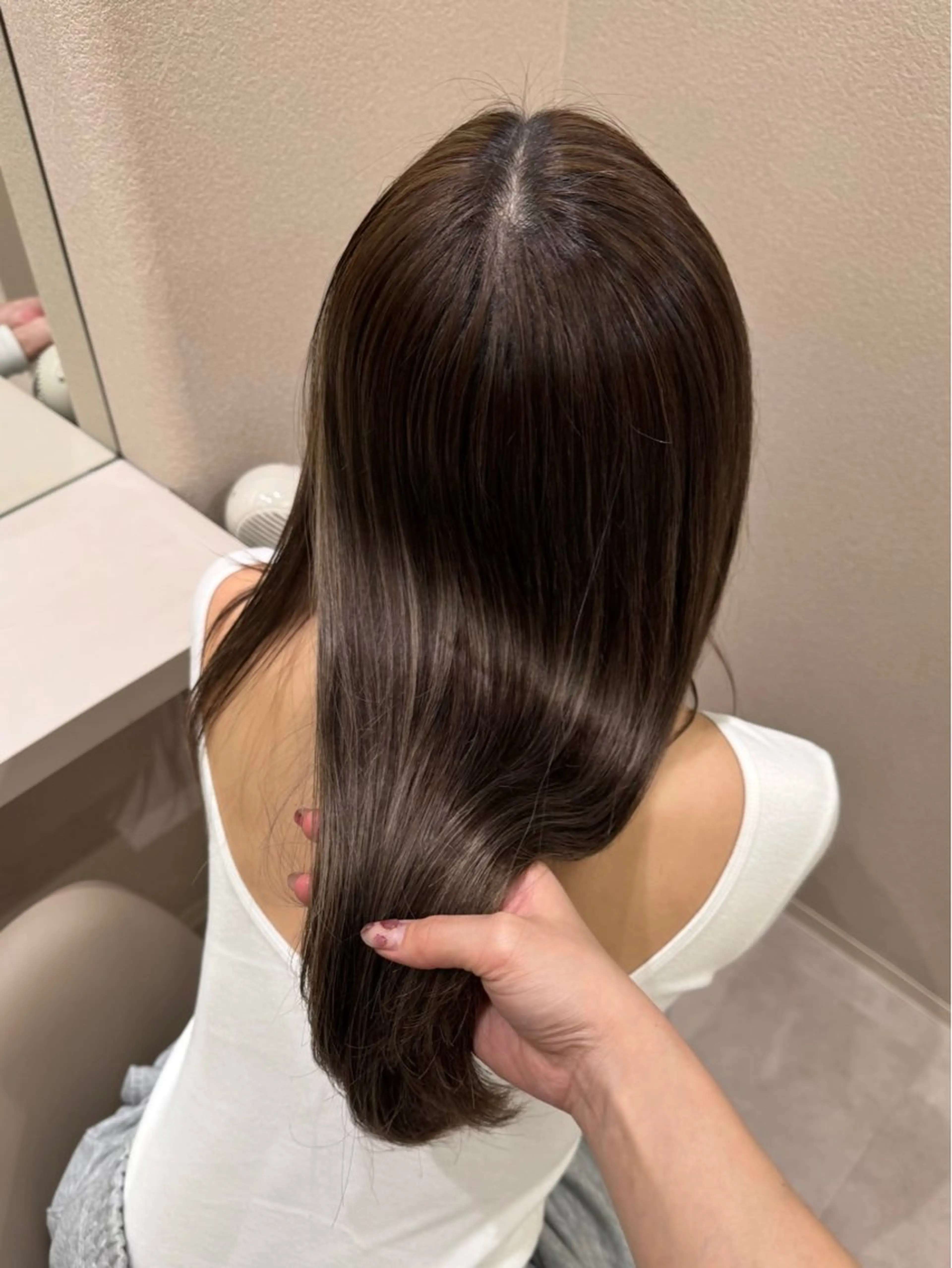 カラー ハイライトカラー ハイトーン／暖色 👩🏼HONOKAのヘアスタイル