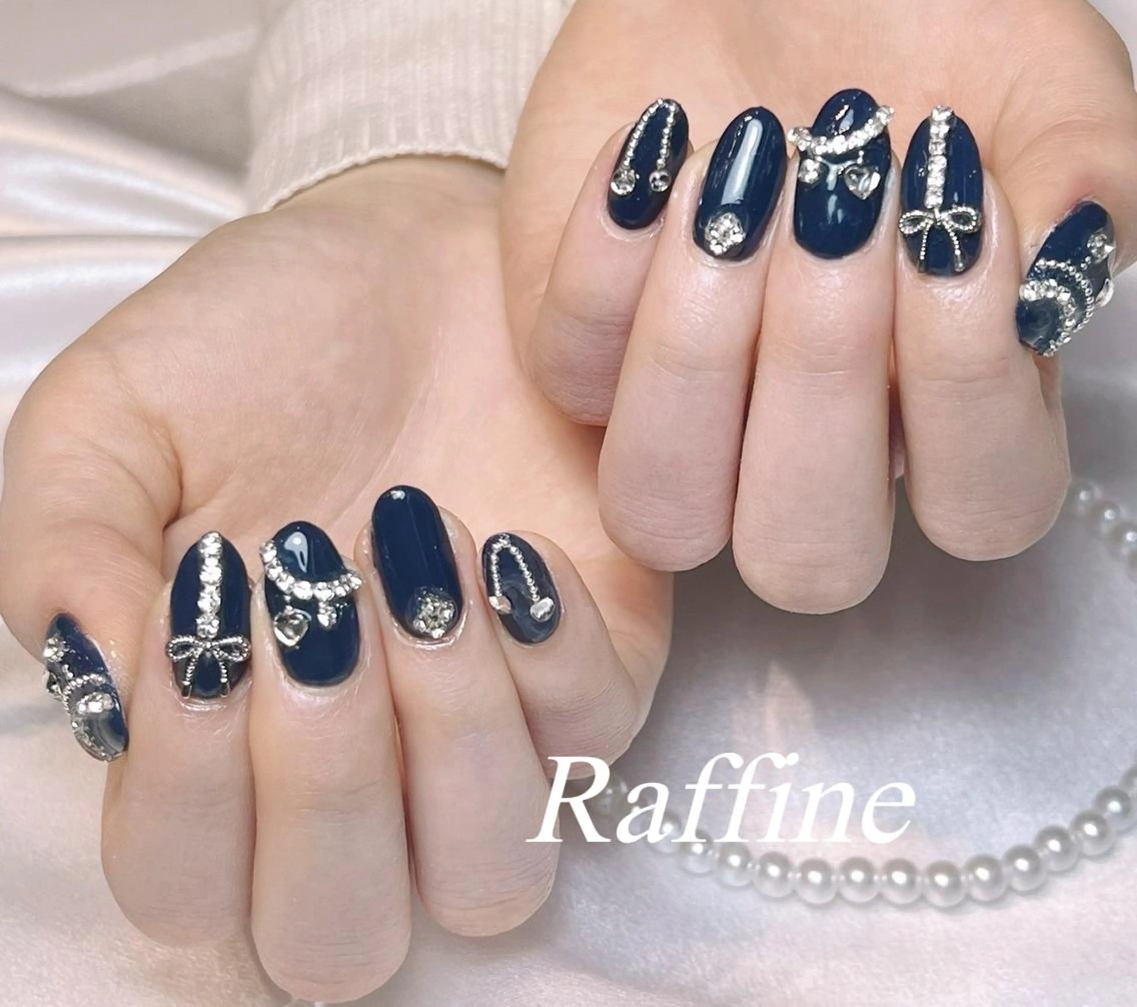 ネイル RAFFINE 月🦋🩵のネイルデザイン