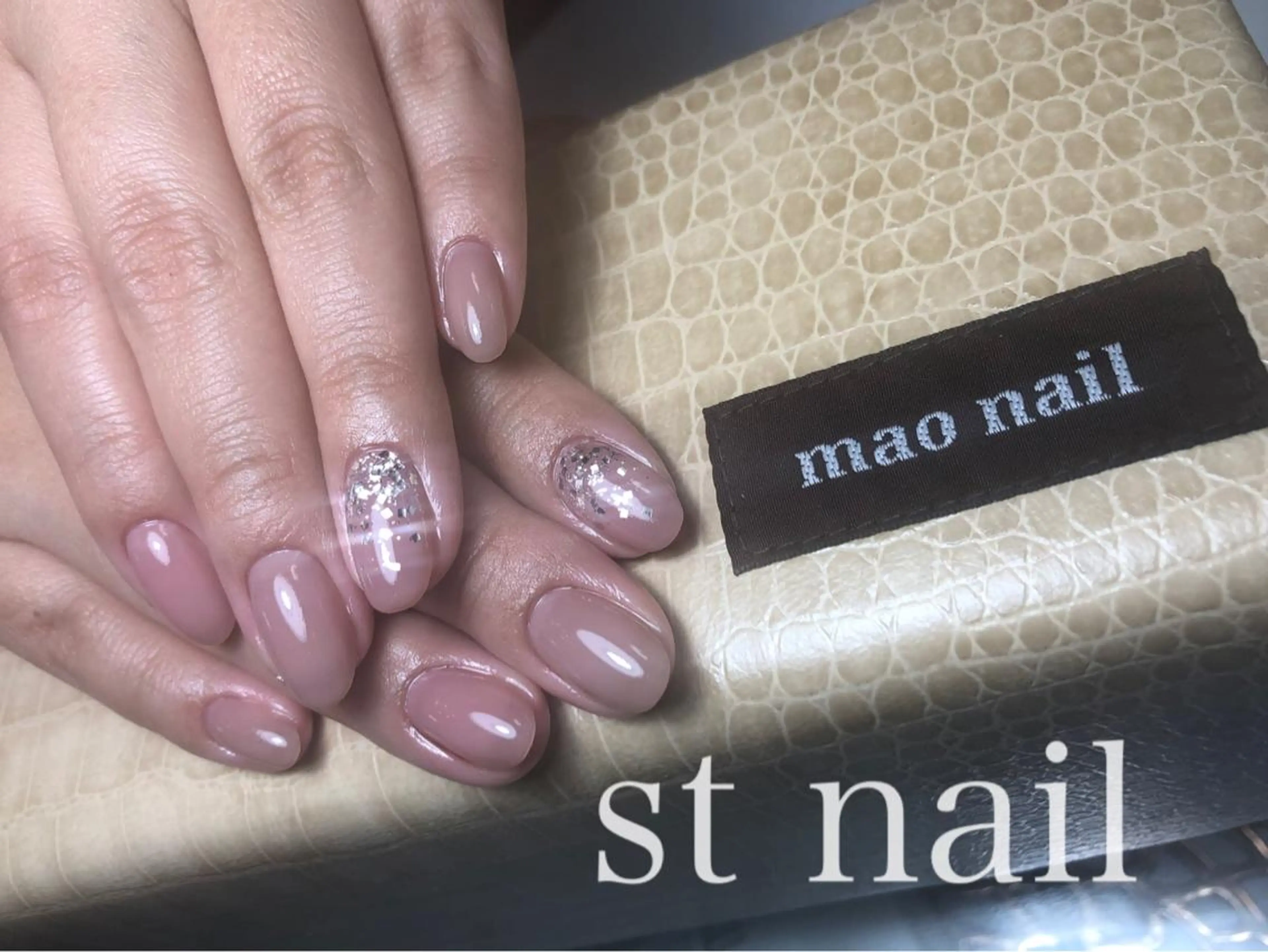 ネイル オフィスネイル シンプルネイル ストーンネイル st nailのネイルデザイン