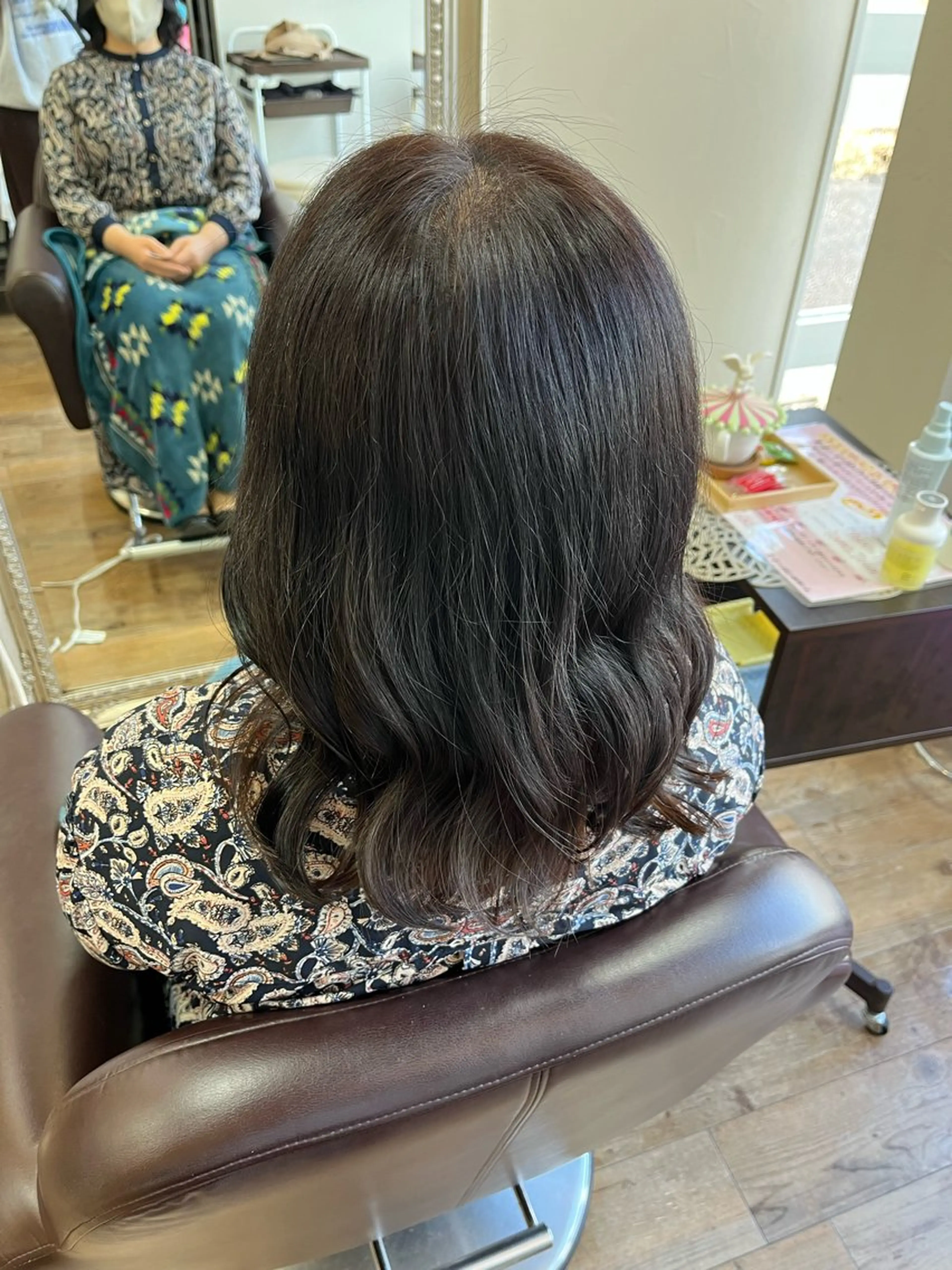セミロング 伊藤 ひなののヘアスタイル