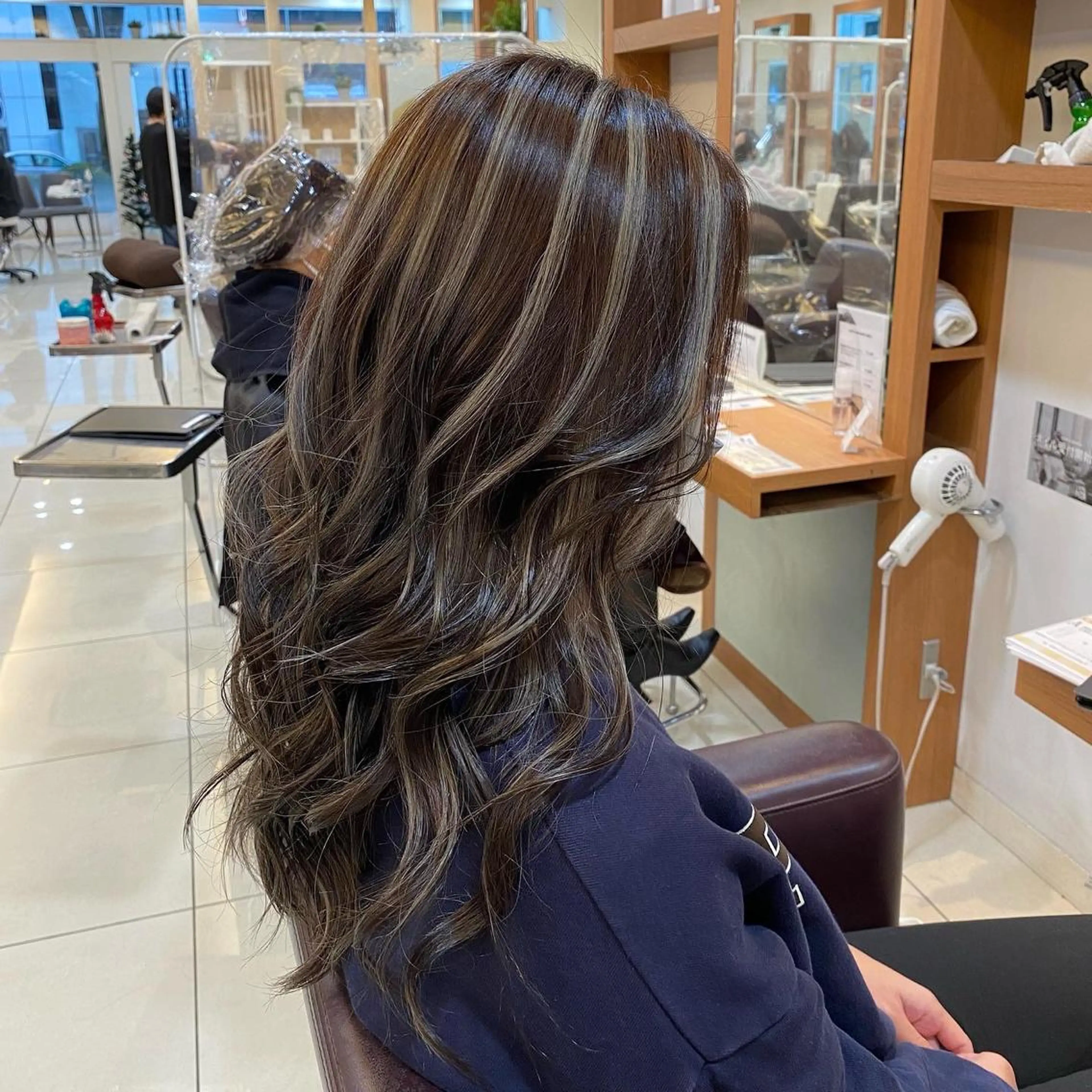 カラー ヘアカラー トリートメント 【カラー指名No 1✨】原田響のヘアスタイル