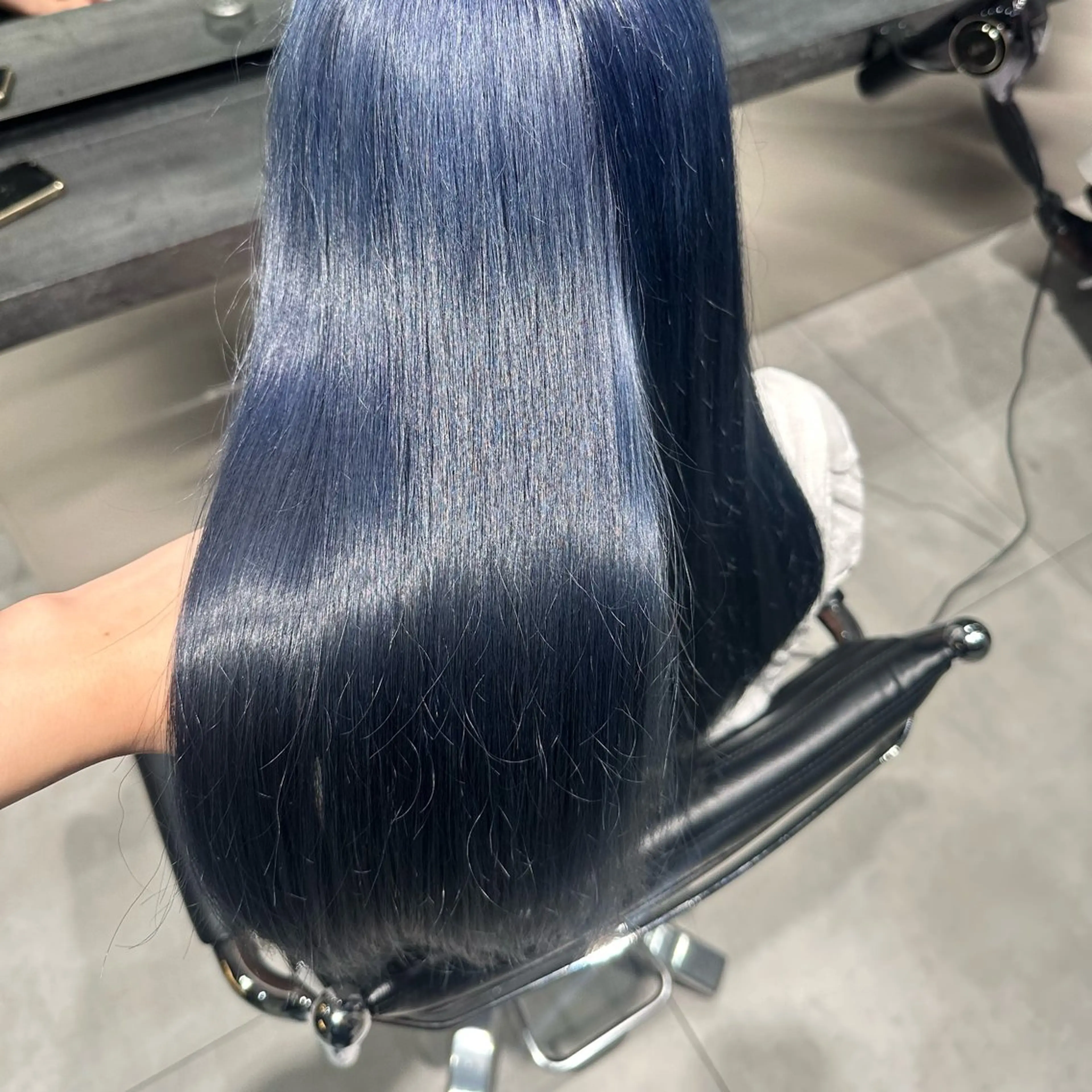 ロング カラー ヘアカラー トリートメント ハイトーン/ウルフ/ レイヤー/Asukaのヘアスタイル