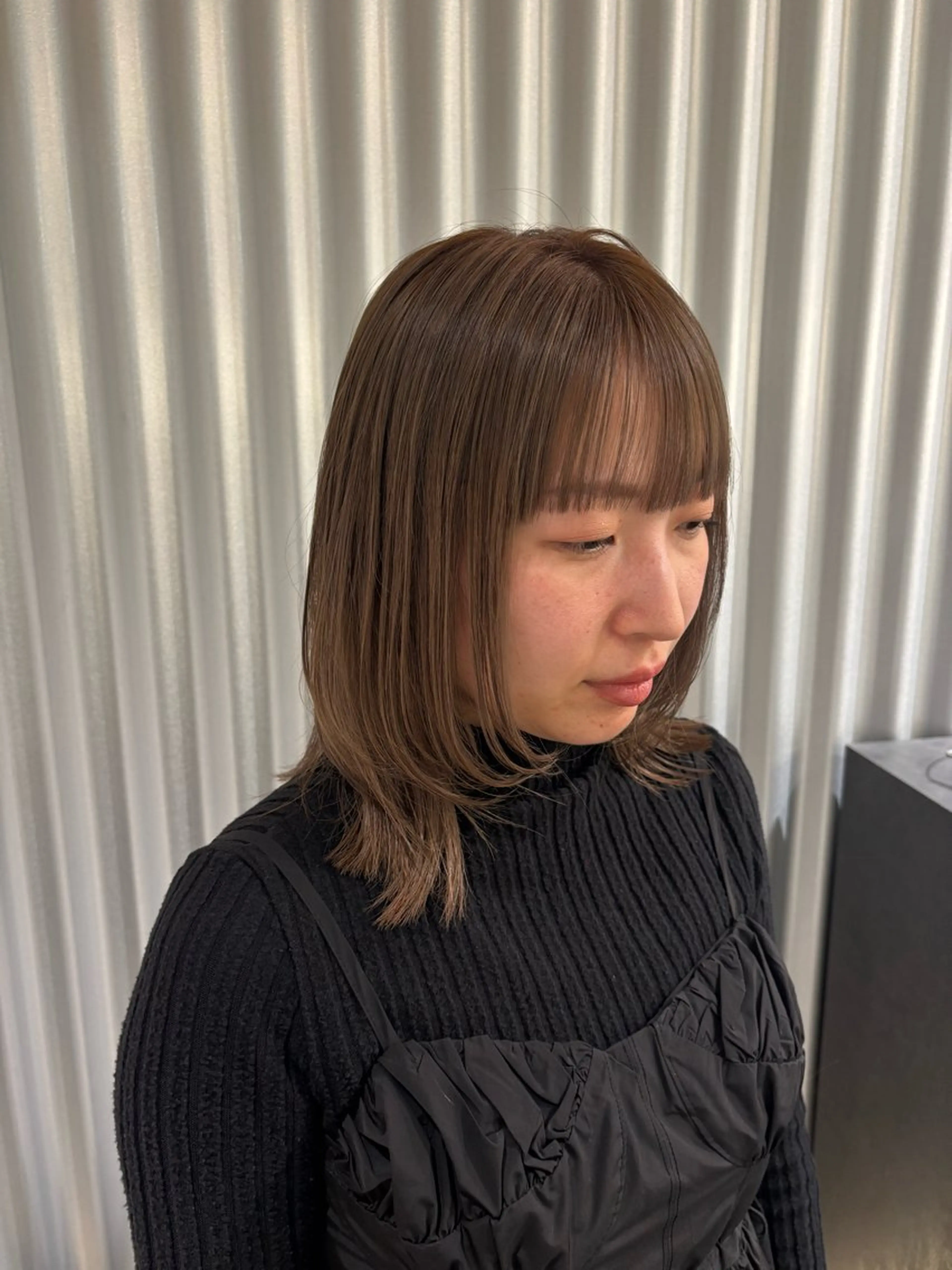 ミディアム カラー ヘアアレンジ ベージュカラー レイヤーカット カット ヘアカラー トリートメント ヘッドスパ 押切 響　のヘアスタイル