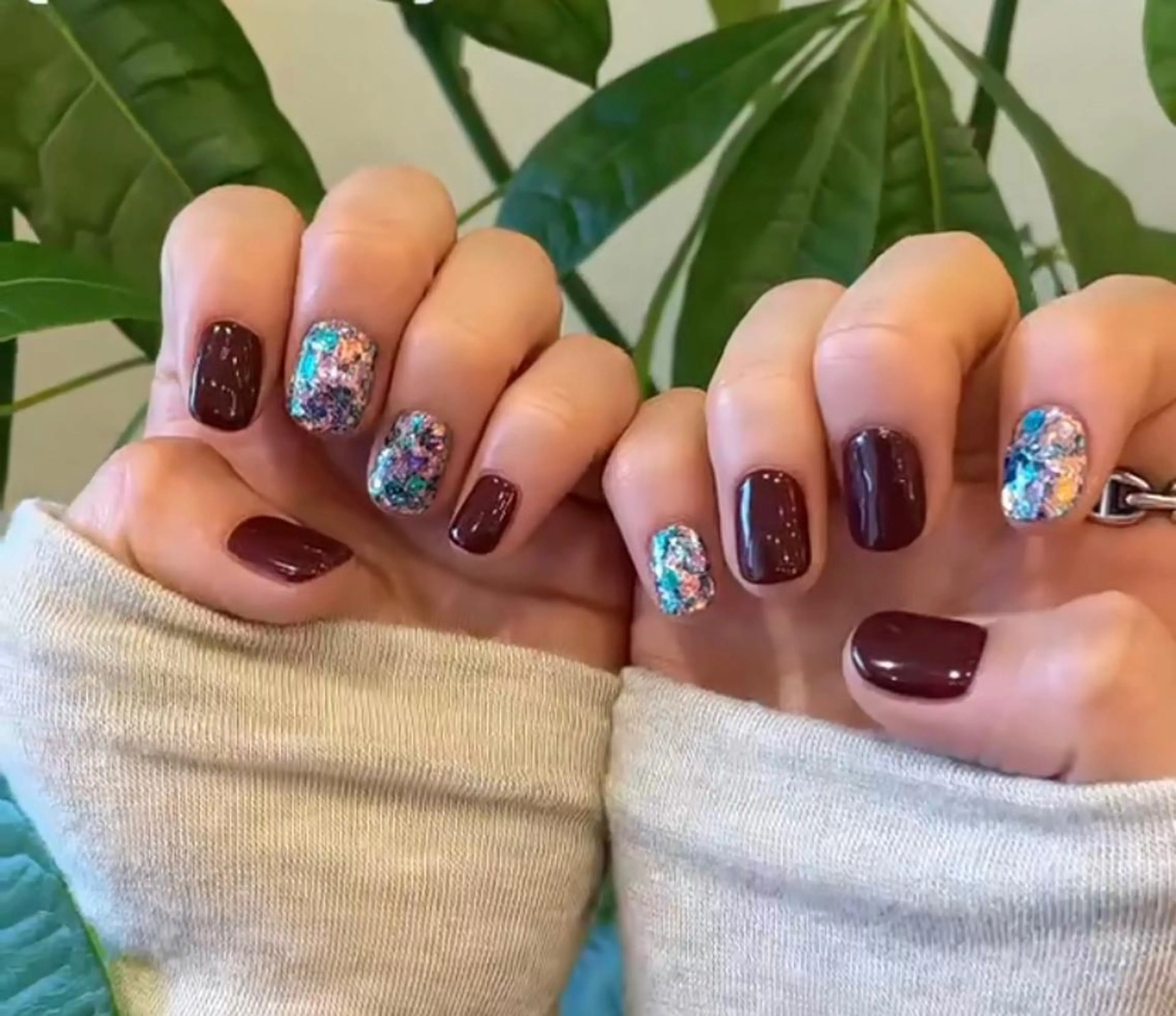 ネイル ボルドー ワンカラーネイル ハンドネイル musee art所属・Musee art 亀戸店のネイルデザイン