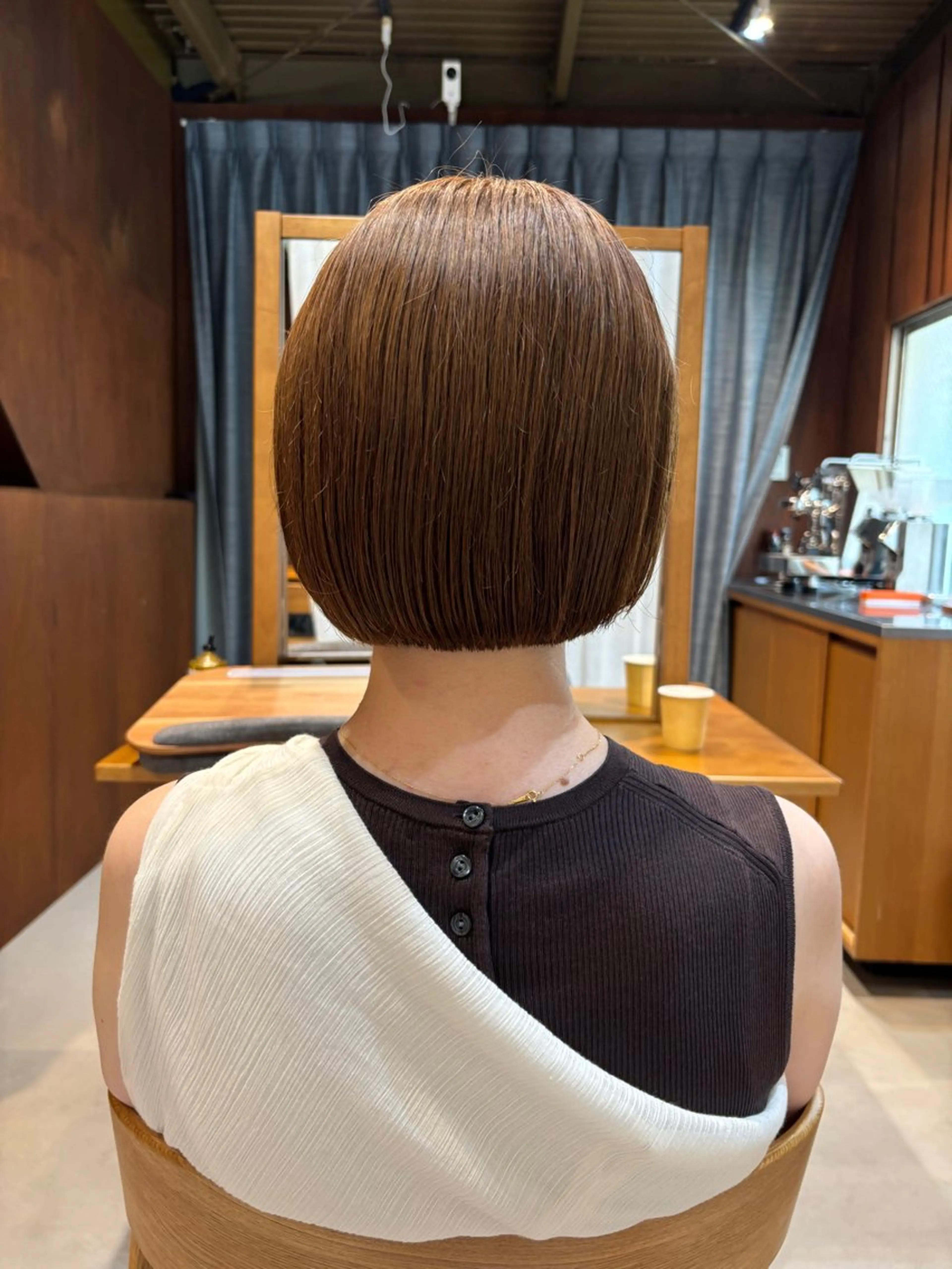 ショート カラー ベージュカラー ボブ Chiho / 梅田 / ボブ/ パーマのヘアスタイル