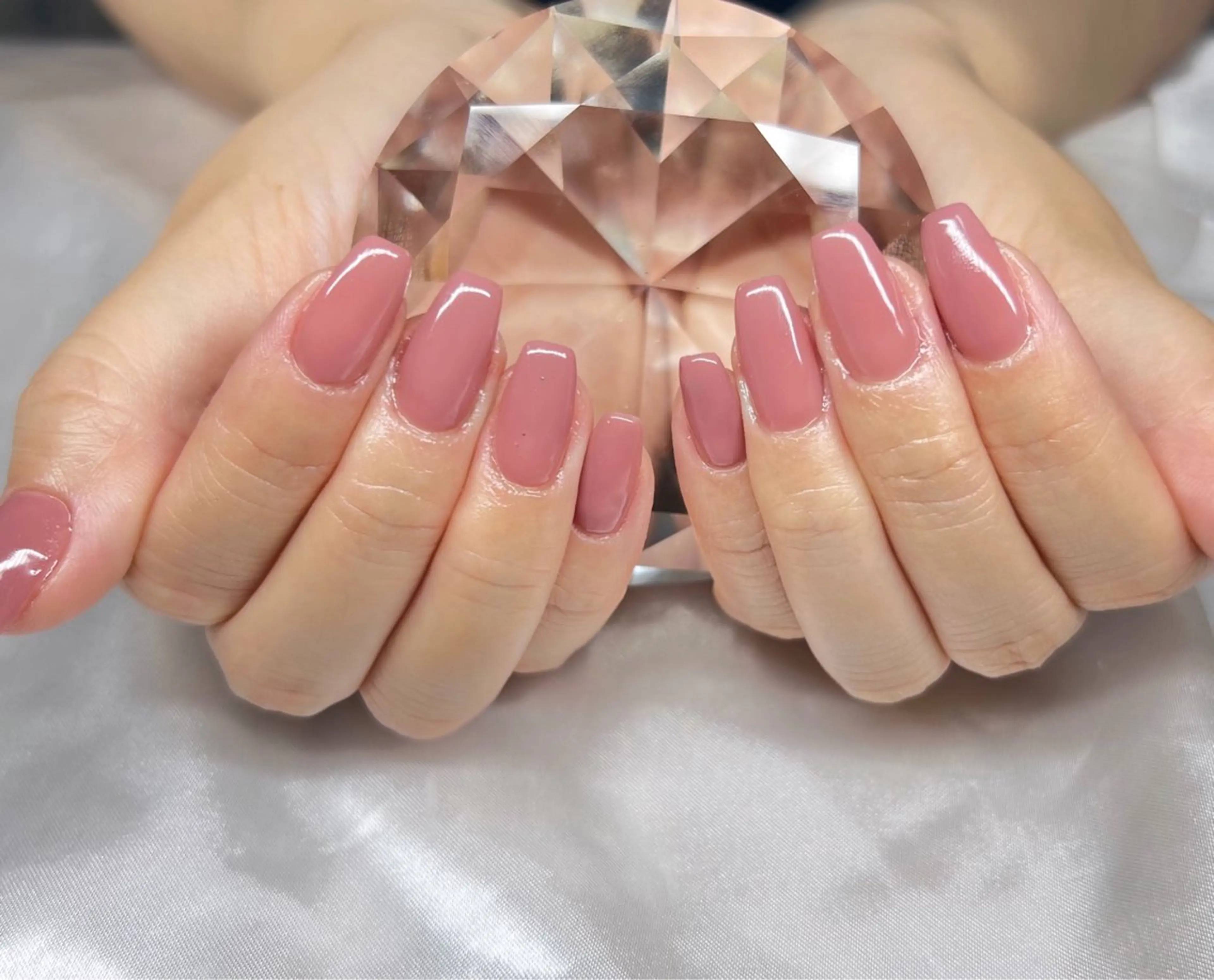 ネイル ワンカラーネイル ハンドネイル Minako 【Charmant】のネイルデザイン