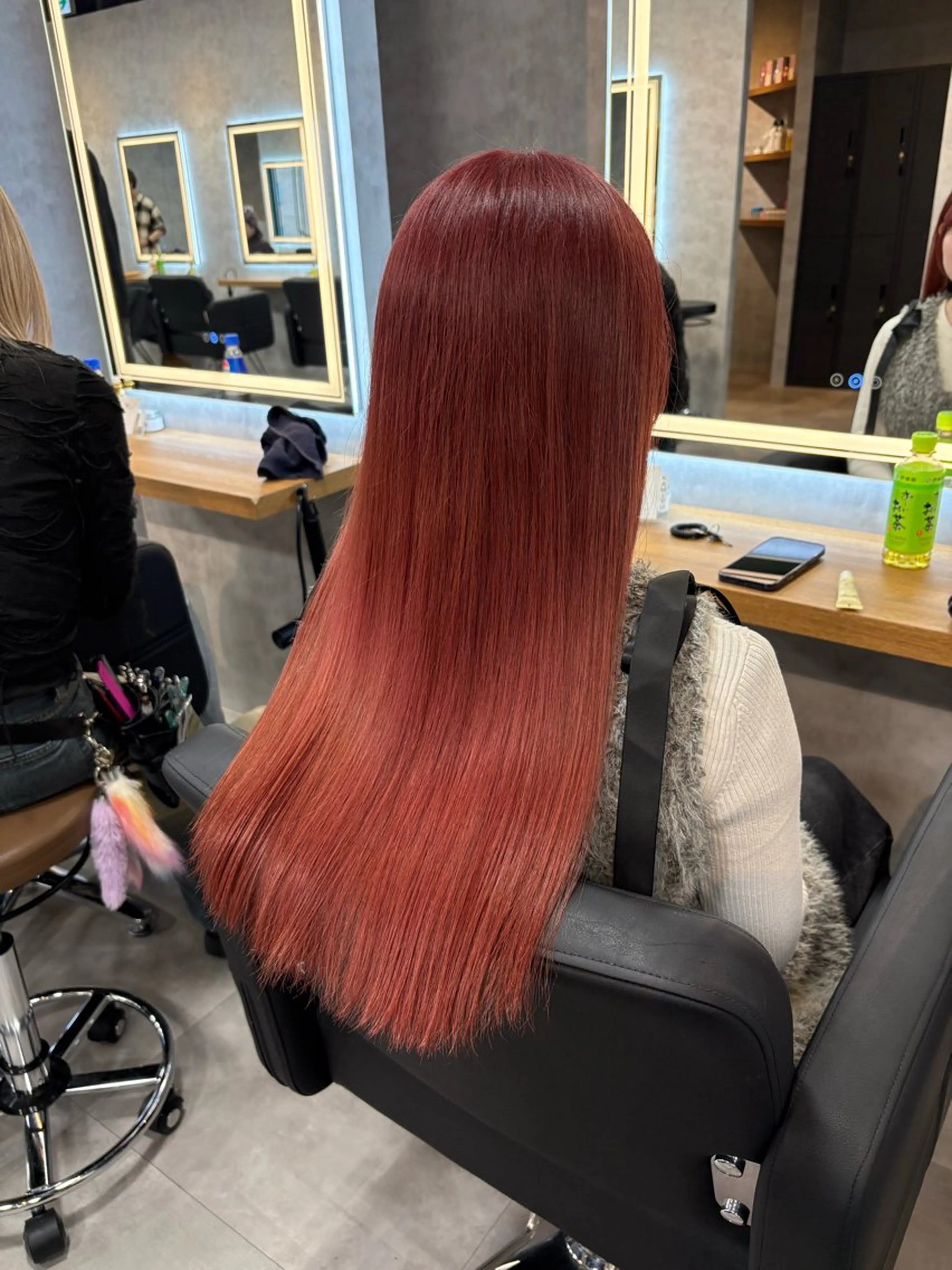 ロング カラー ヘアカラー グレージュ/ベージュ 透明感カラーYUTAのヘアスタイル