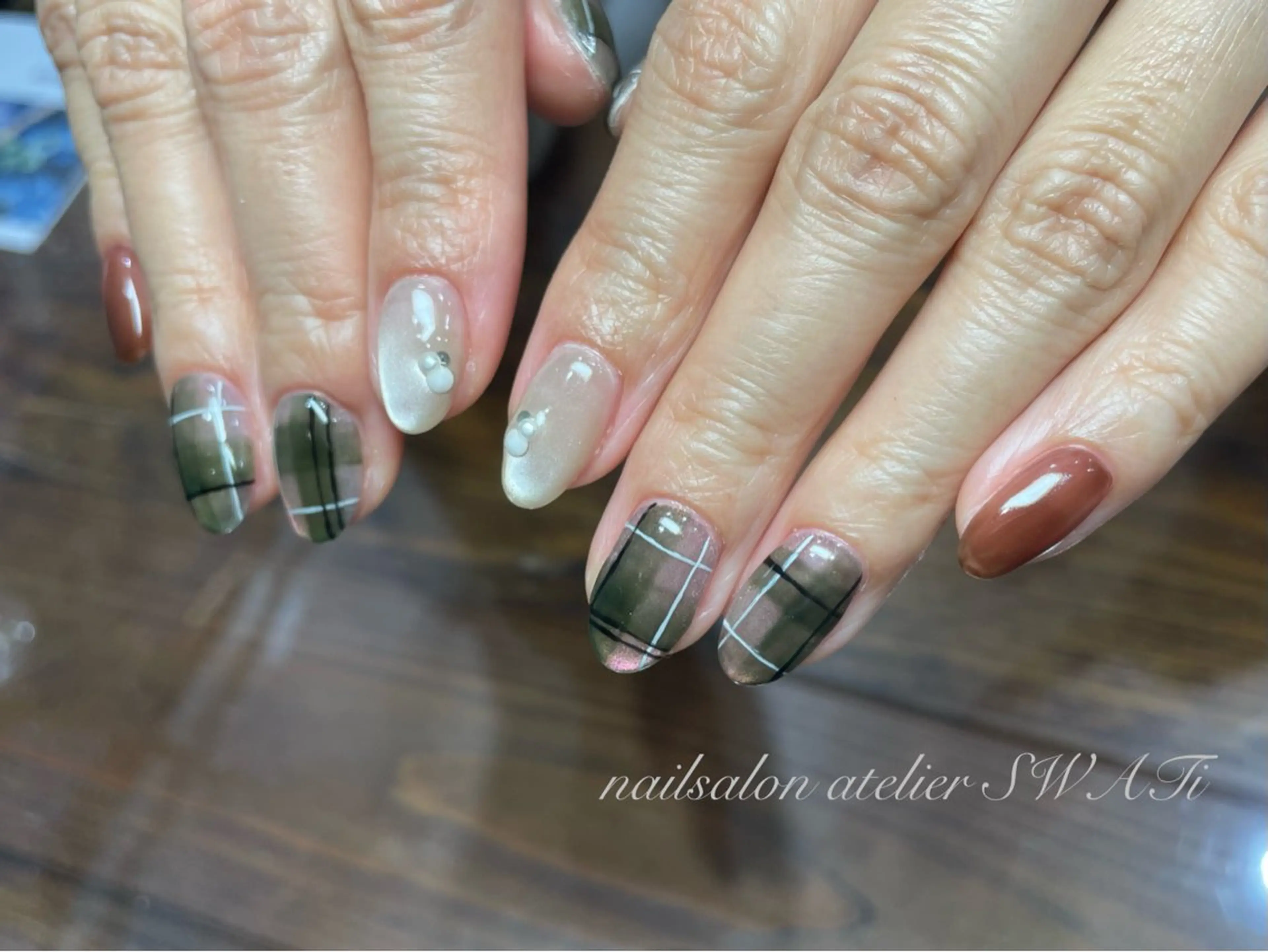 ネイル ハンドネイル ヘアーサロン大野所属・nailsalon SWATiのネイルデザイン