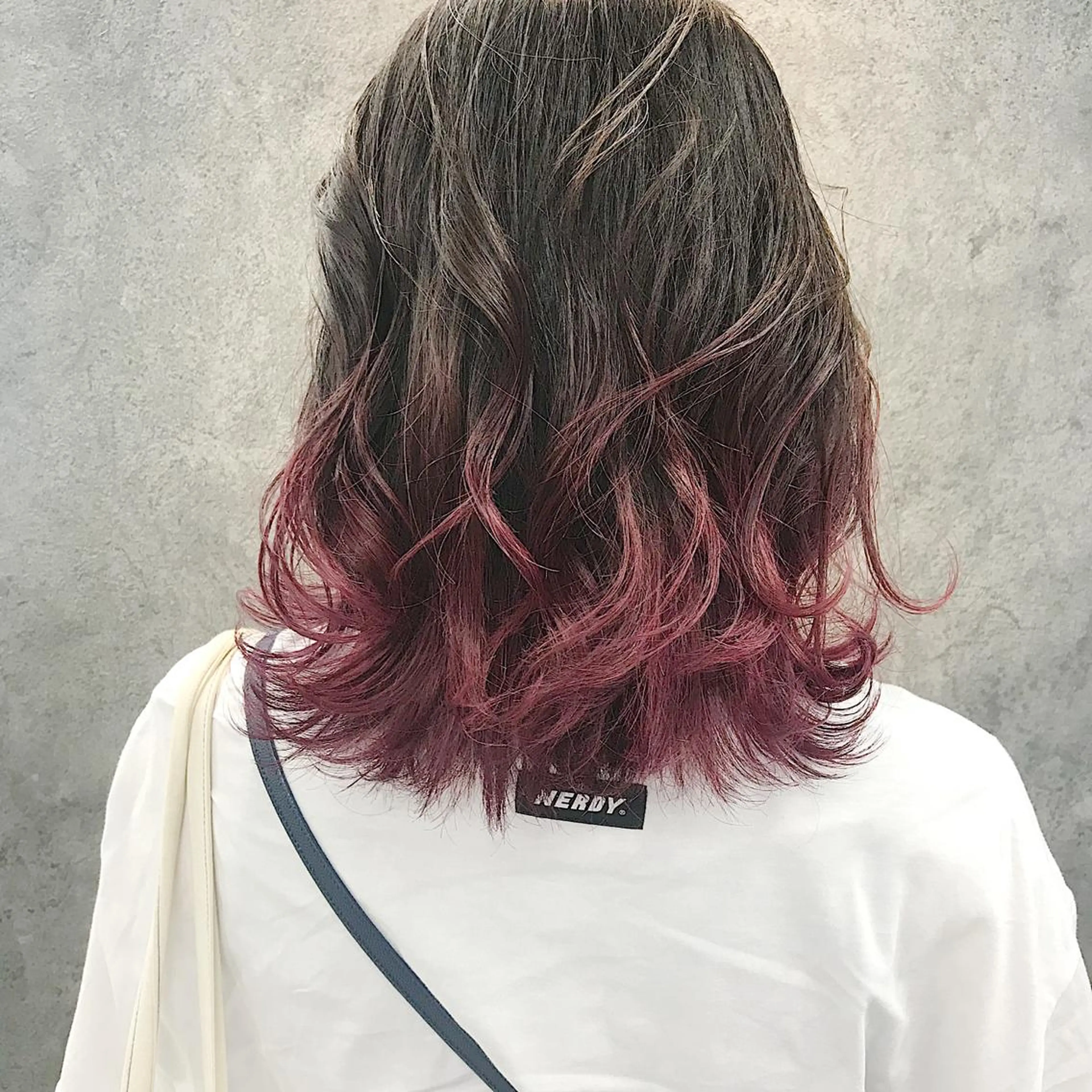 ミディアム 所渉/韓国レイヤー /ウルフカットのヘアスタイル