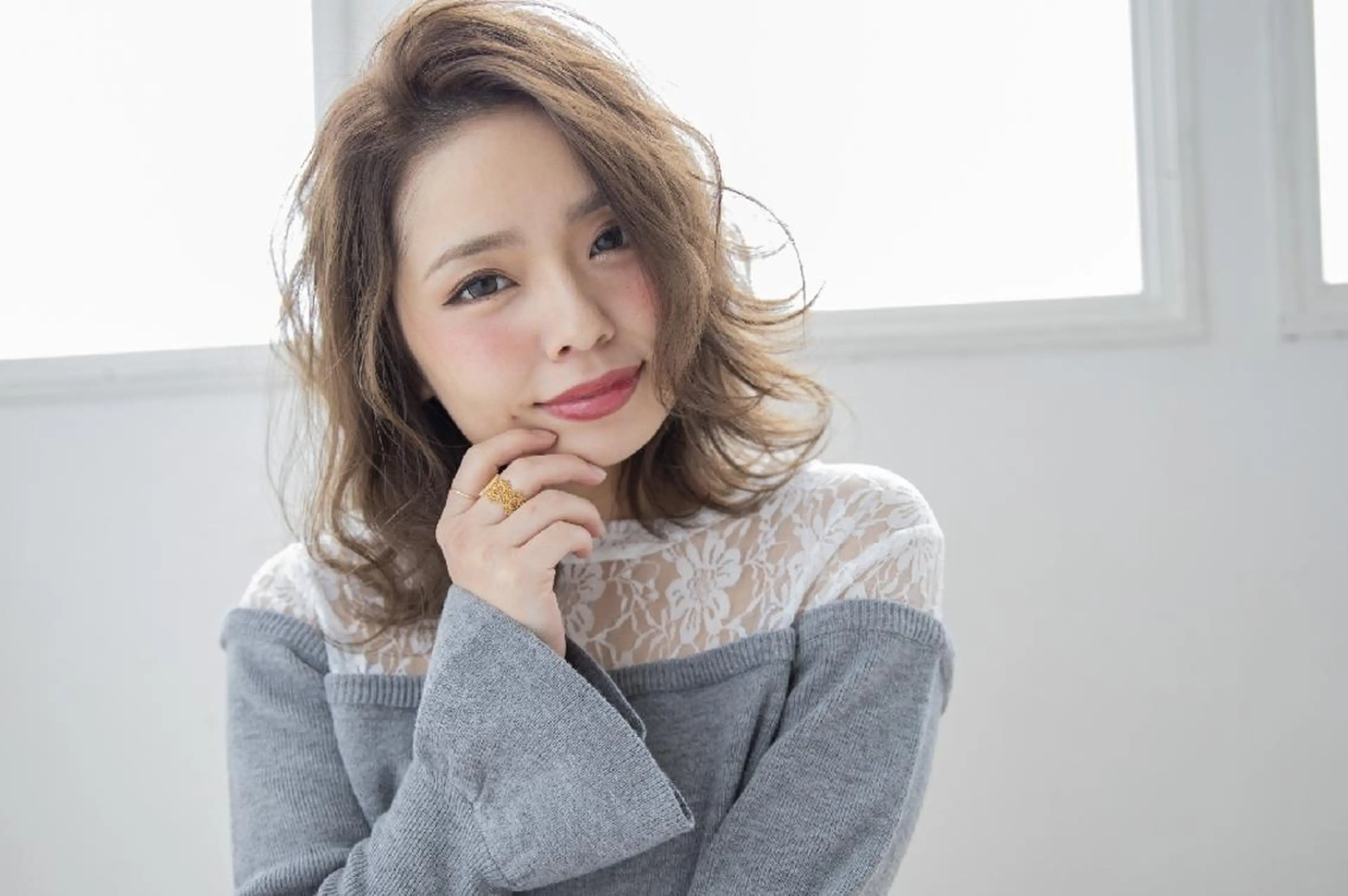 ミディアム N° 秋田店【ナンバー】のヘアスタイル