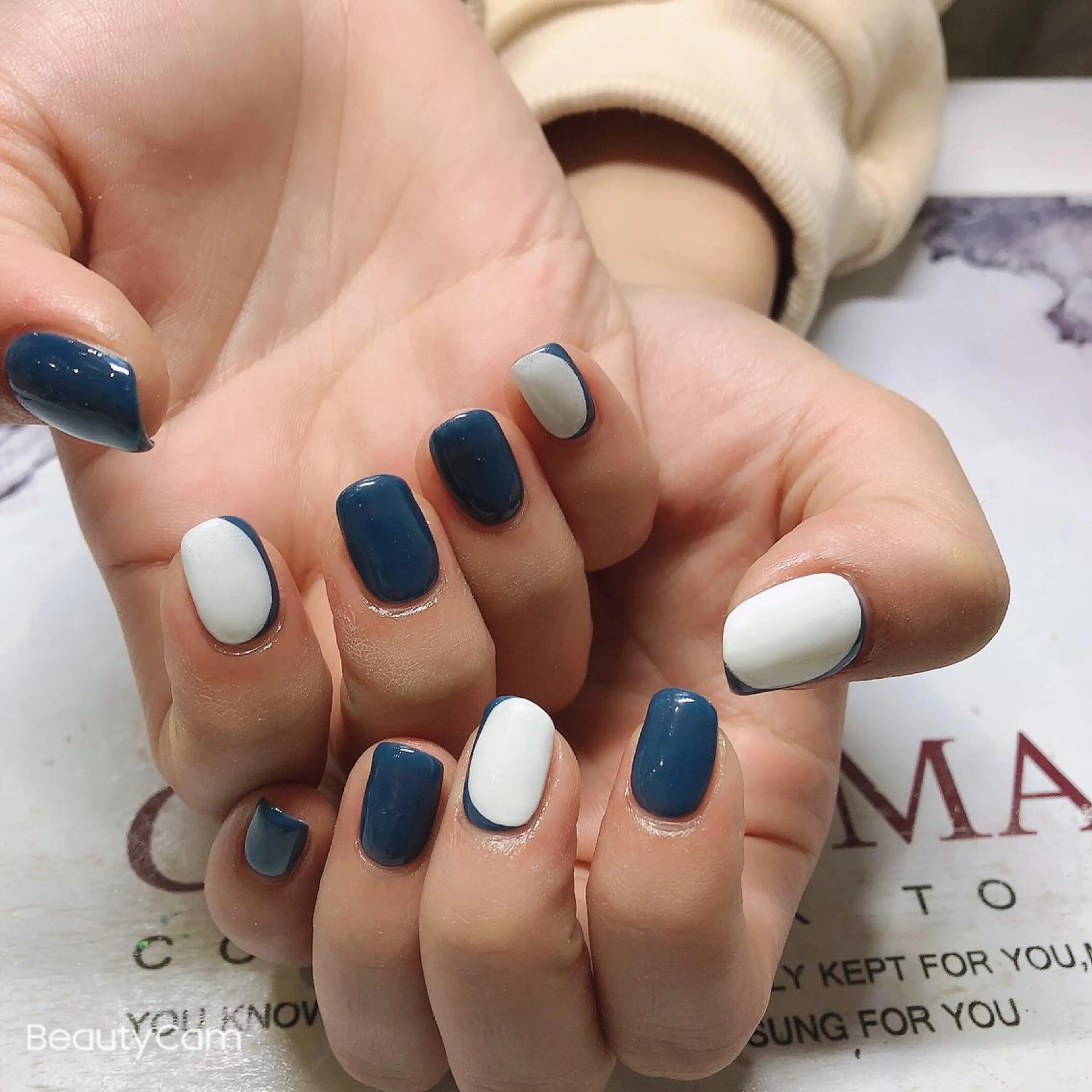 ネイル Guarendo錦糸町店所属・ガレンドウ 白澤 愛子のネイルデザイン