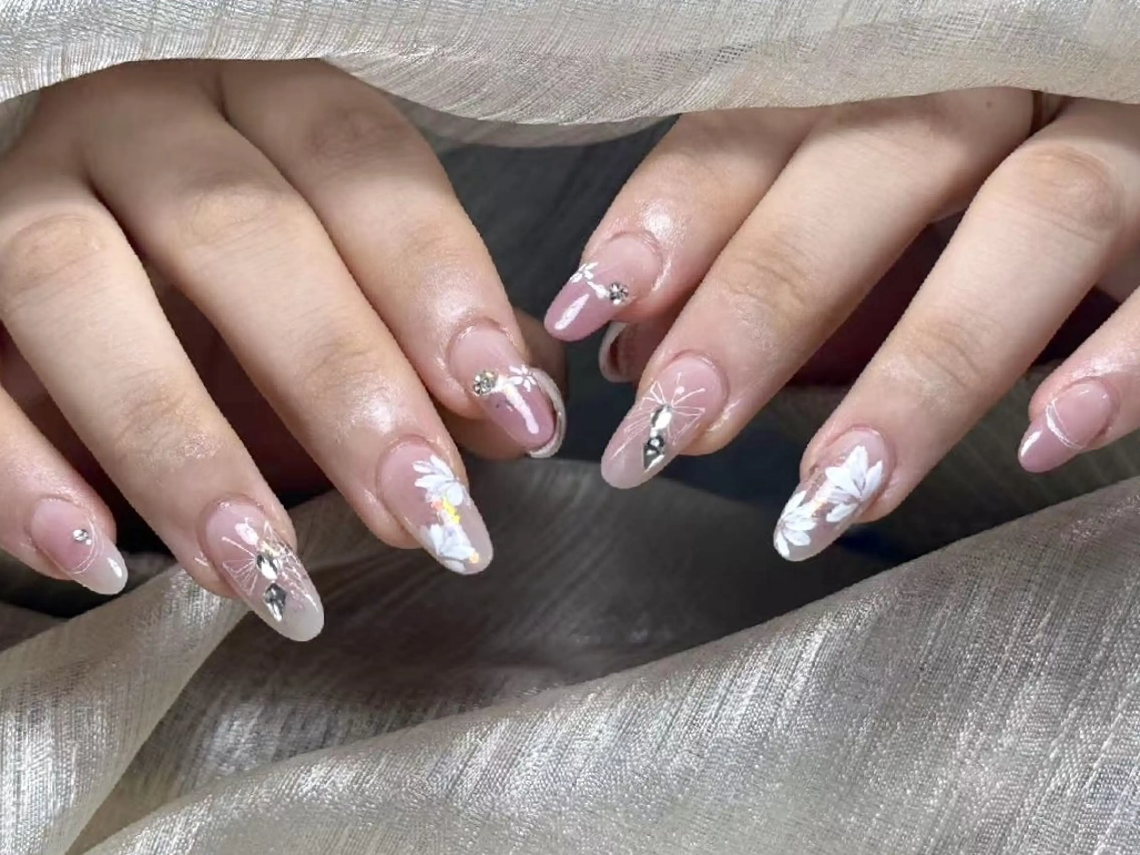 ネイル 長さ出し フレンチネイル グラデーション マグネットネイル マグネットフレンチ ハンドネイル ハンドケア ✨Dreamy NORAのネイルデザイン