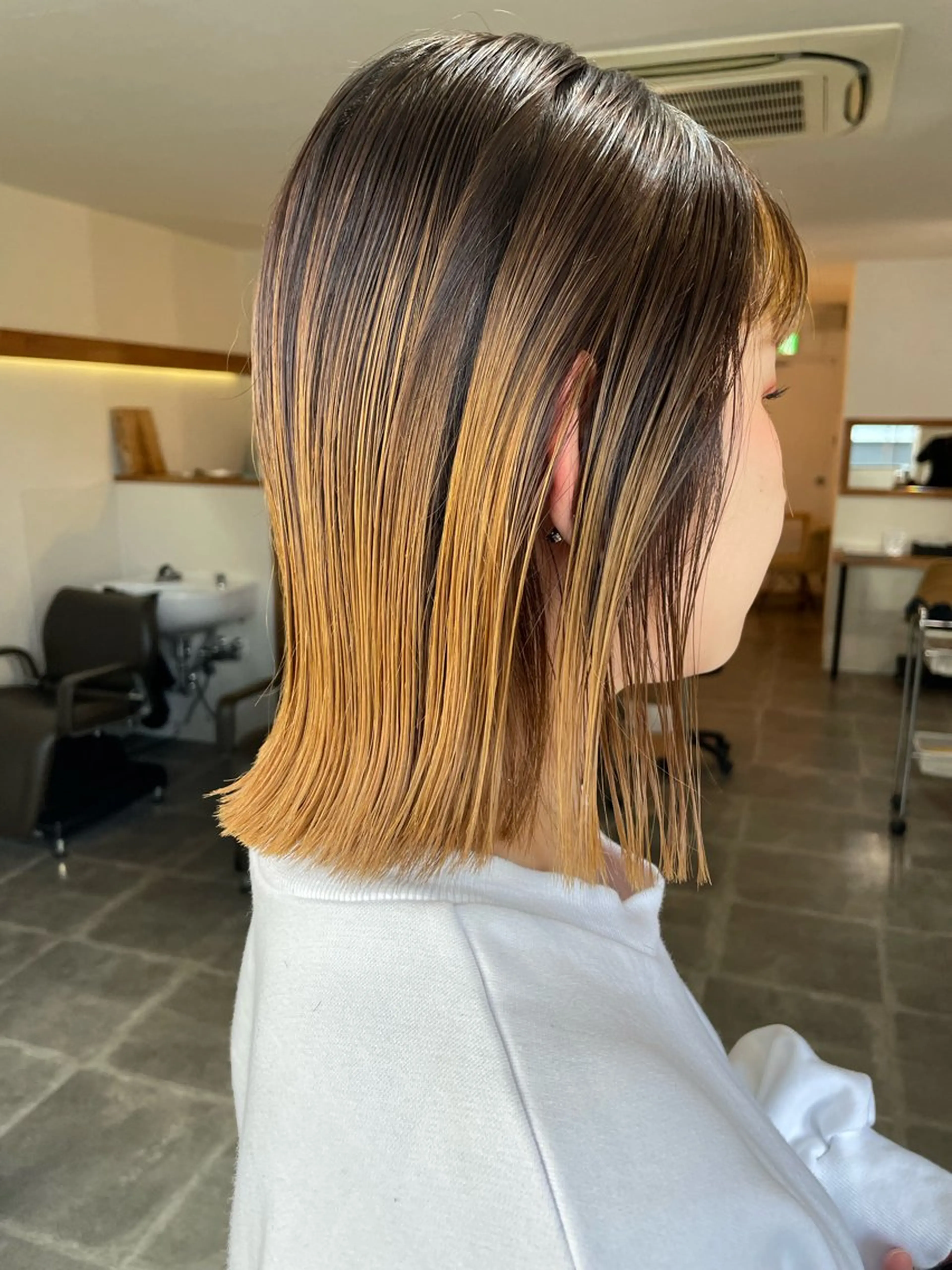 ミディアム カラー 大阪/梅田すぐ /パーマ落とし専門店のヘアスタイル