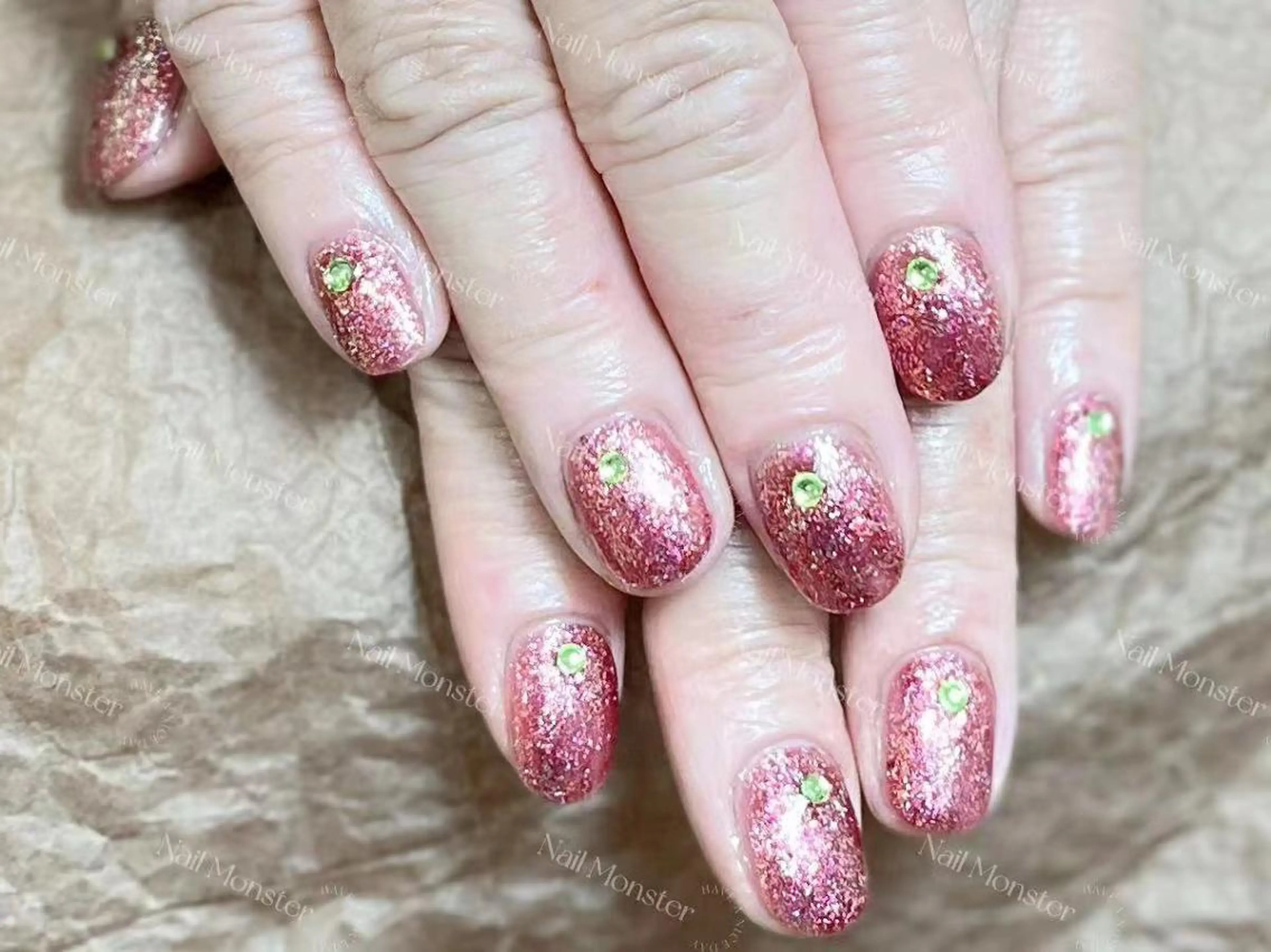 ネイル ストーンネイル ハンドネイル yu ri 🌹のネイルデザイン