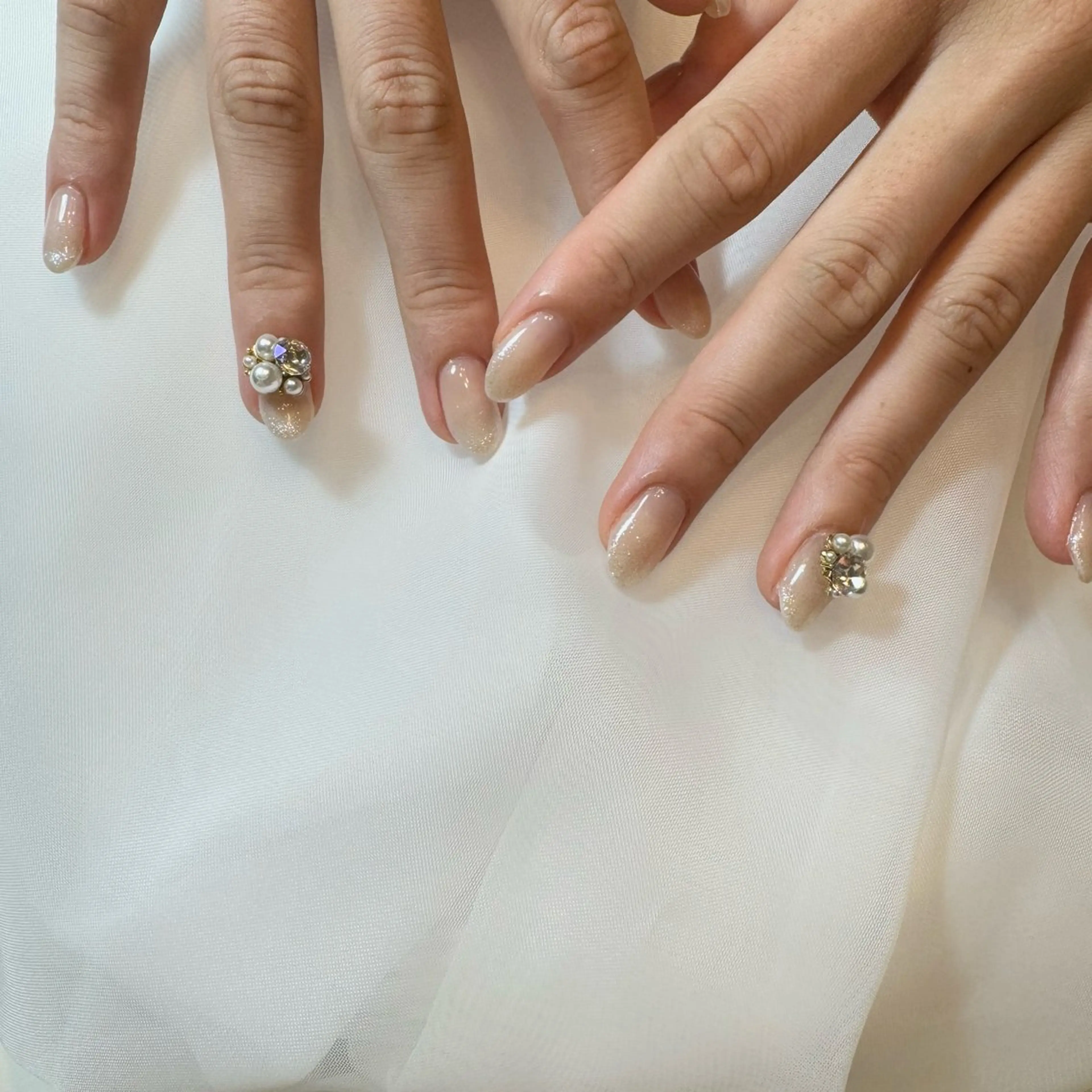 ネイル Aulu'bネイル ボディージュエリーのネイルデザイン