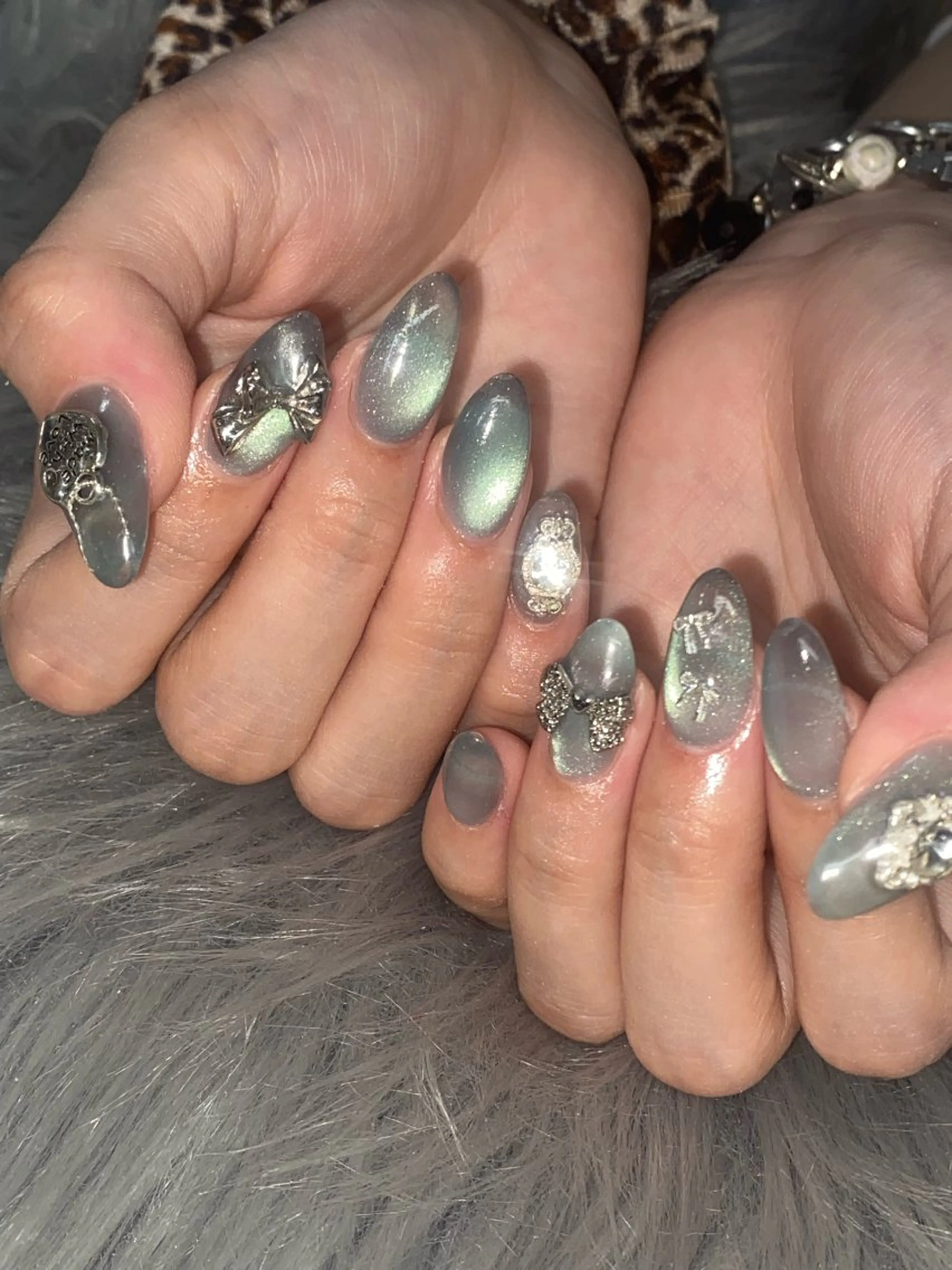 【ジェル】マグネットorフラッシュ💎オフあり⭕️(トップネイリスト施術)の写真