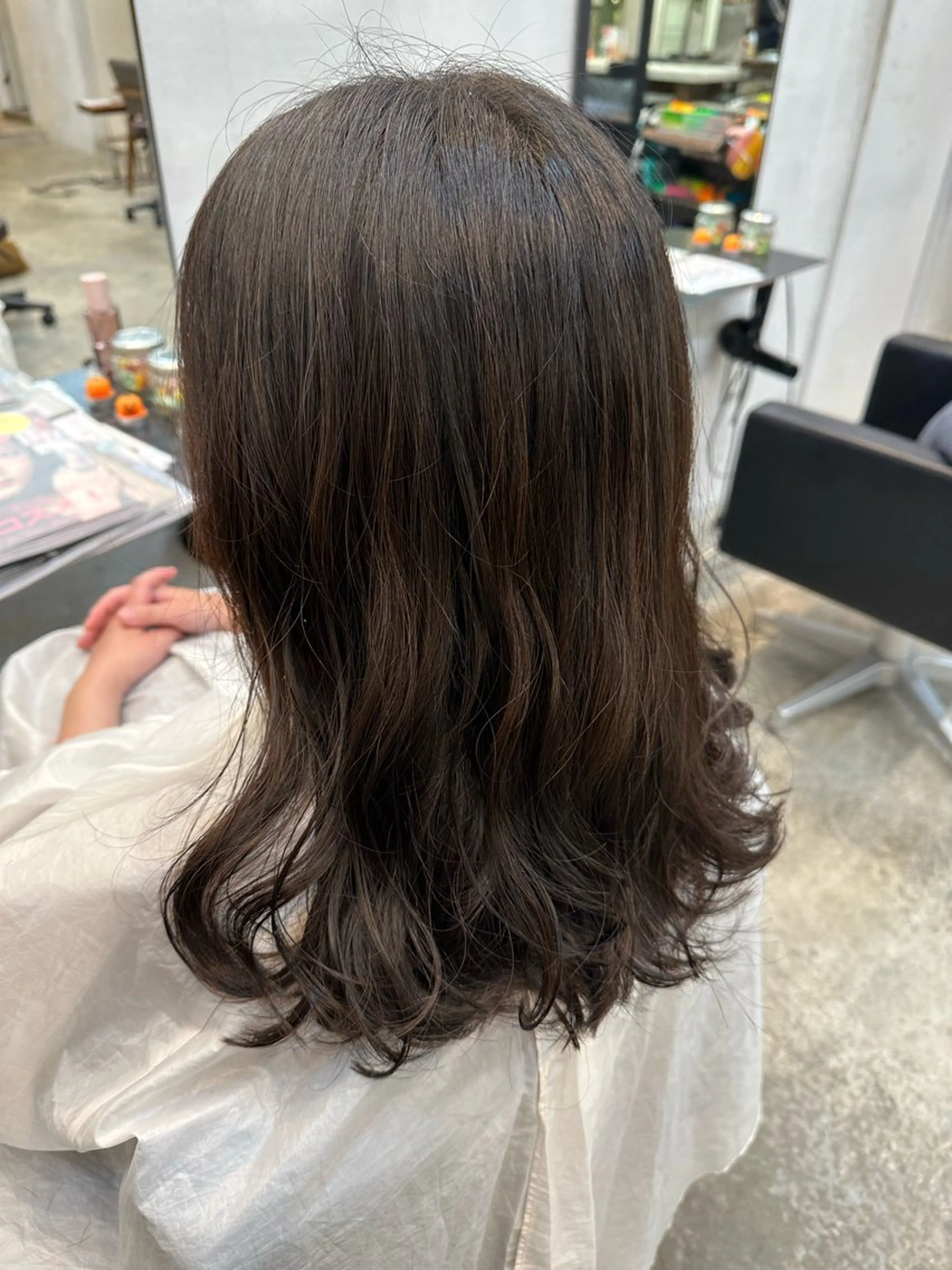 ミディアム パーマ ミディアムパーマ パーマ ブリーチ/パーマ ／まなみ🤍のヘアスタイル