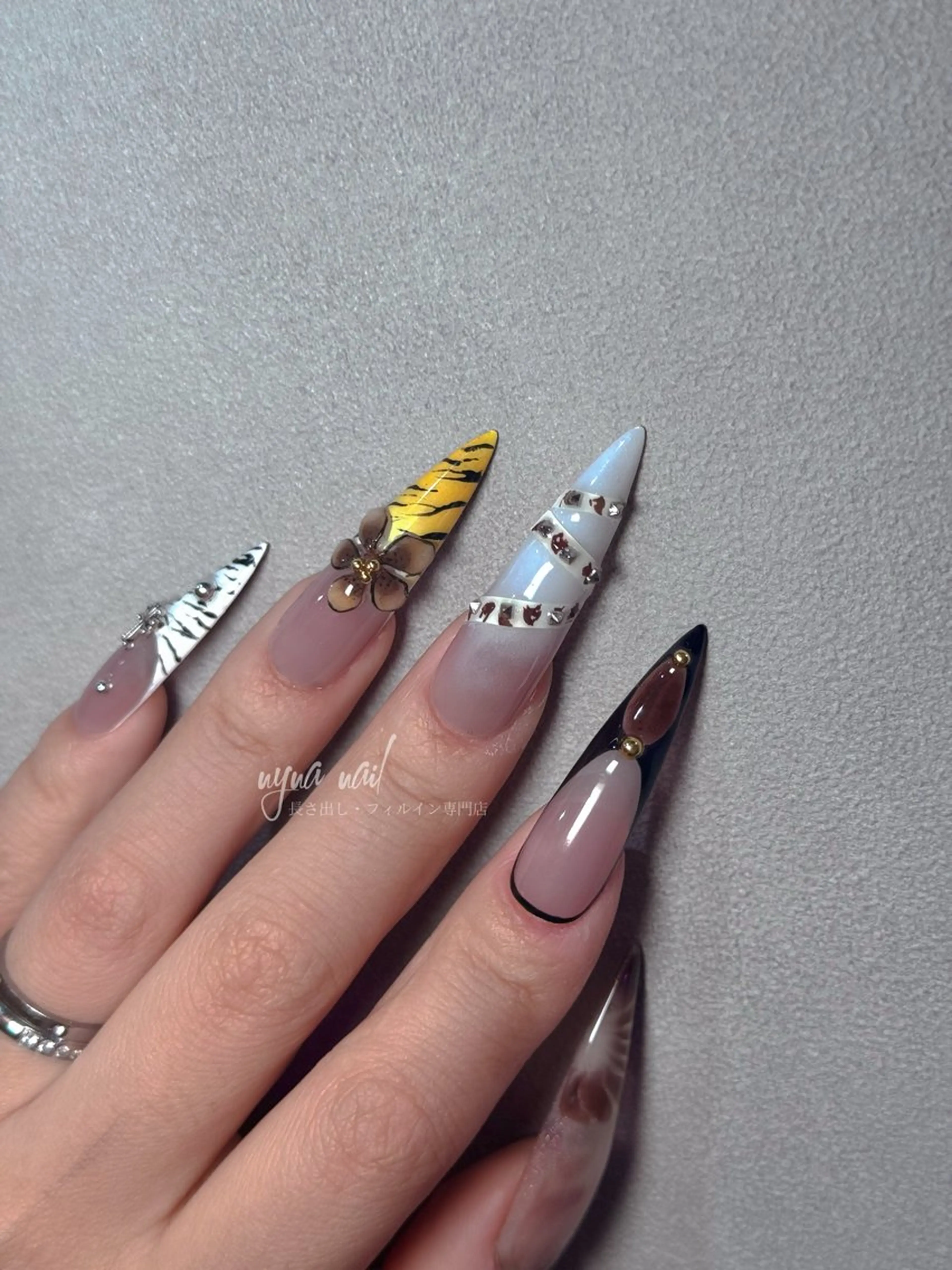 ネイル ハンドネイル 長さ出し専門 nynaのネイルデザイン
