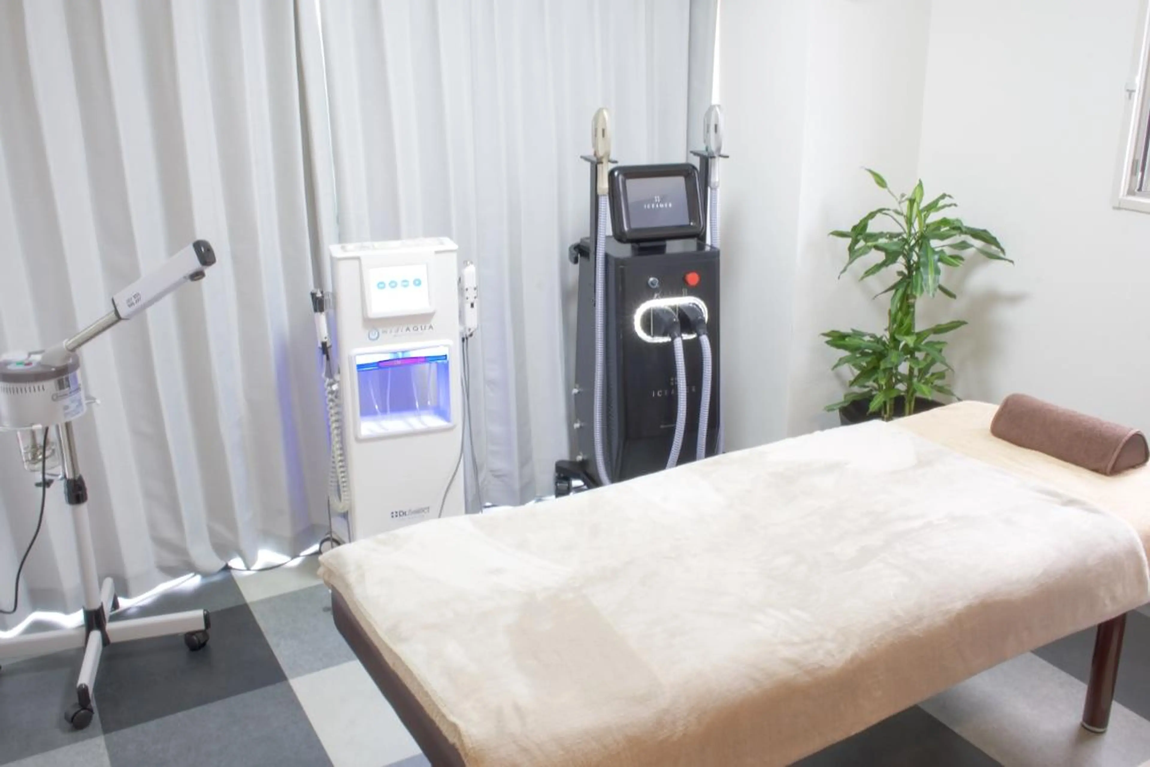 メンズ 脱毛 ATRIUM HOMME 博多の眉毛・アイブロウイメージ