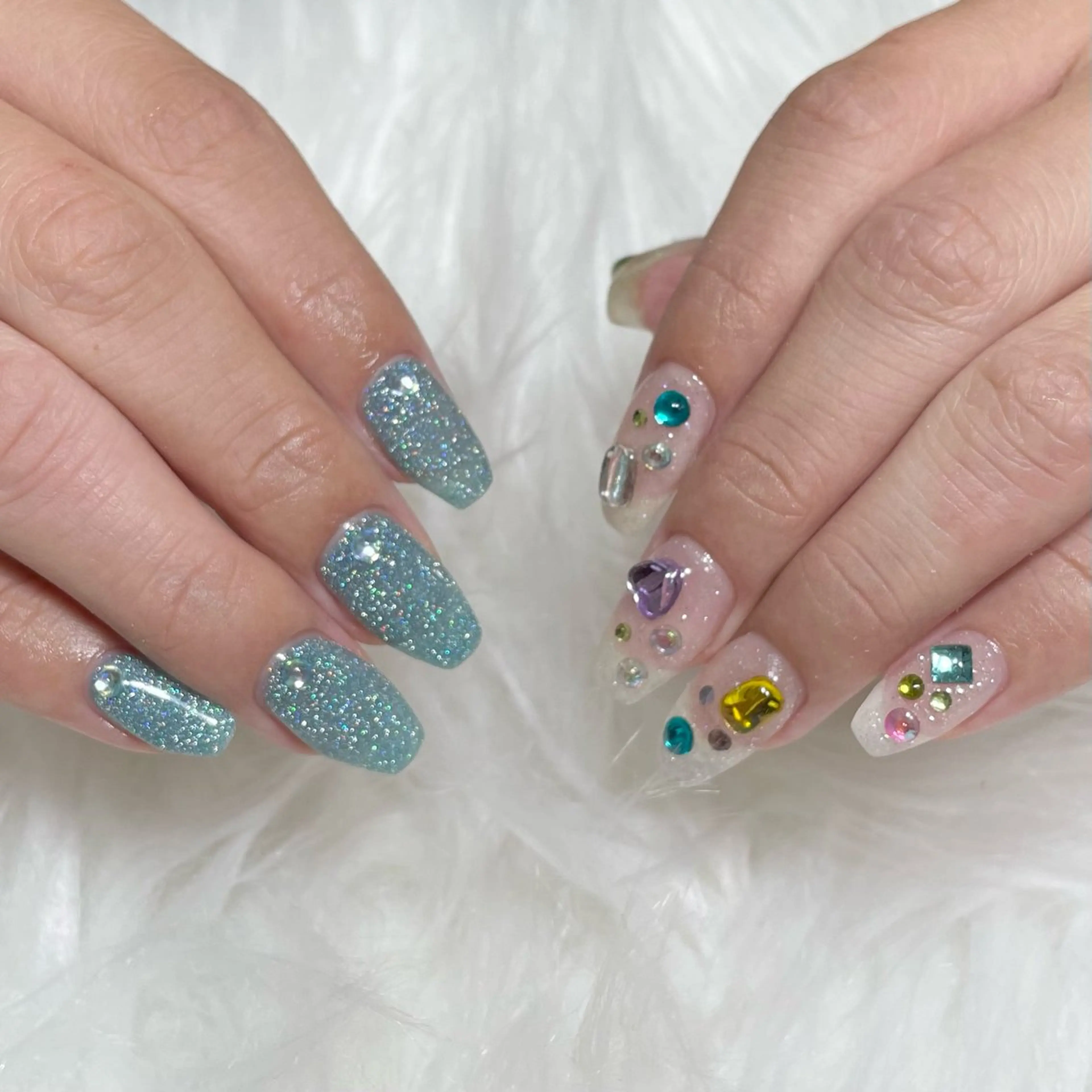 ネイル ストーンネイル h's dazz harukaのネイルデザイン