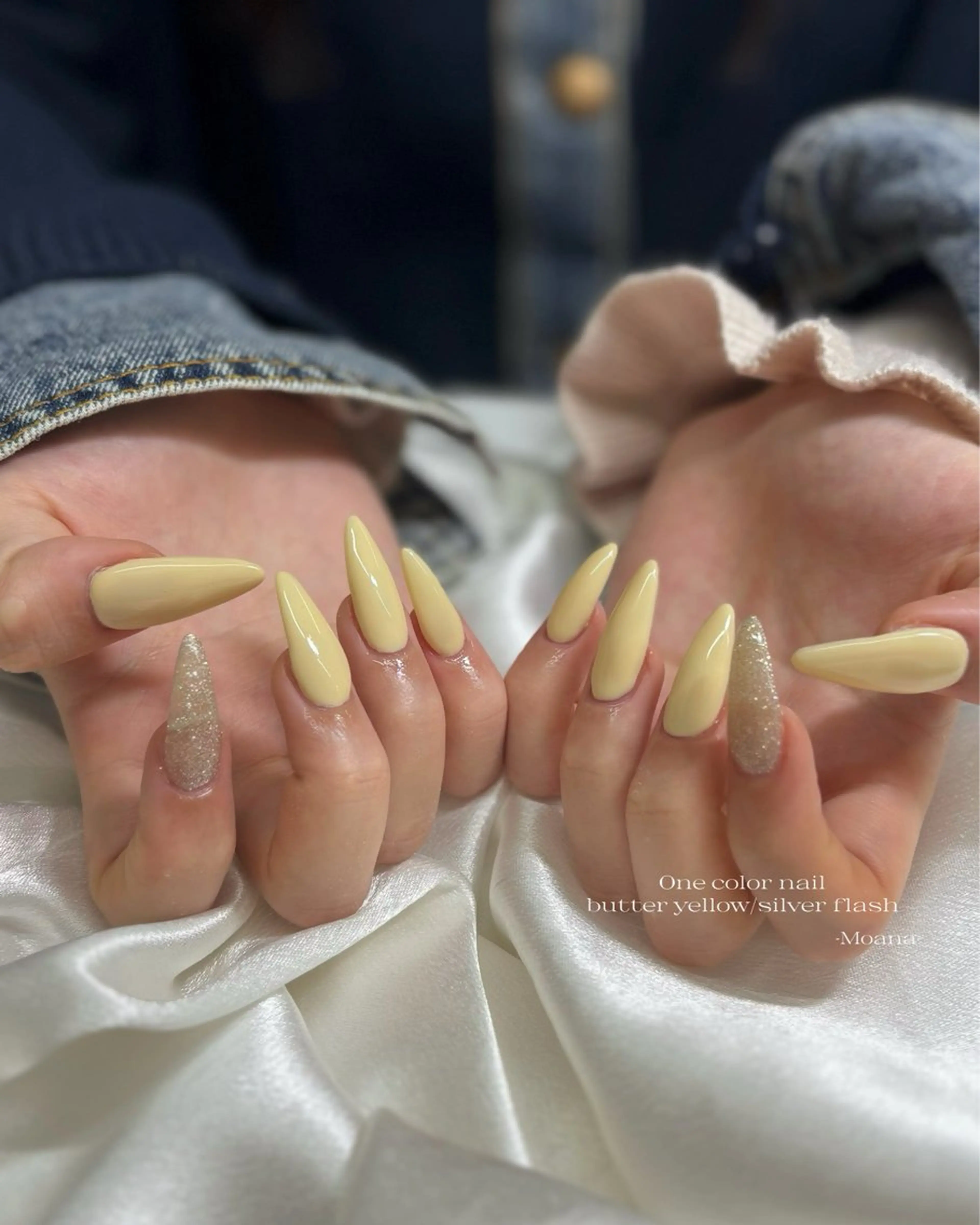 ネイル フラッシュネイル ワンカラーネイル 春ネイル 黄色 ハンドネイル Moana nail Hiyoriのネイルデザイン