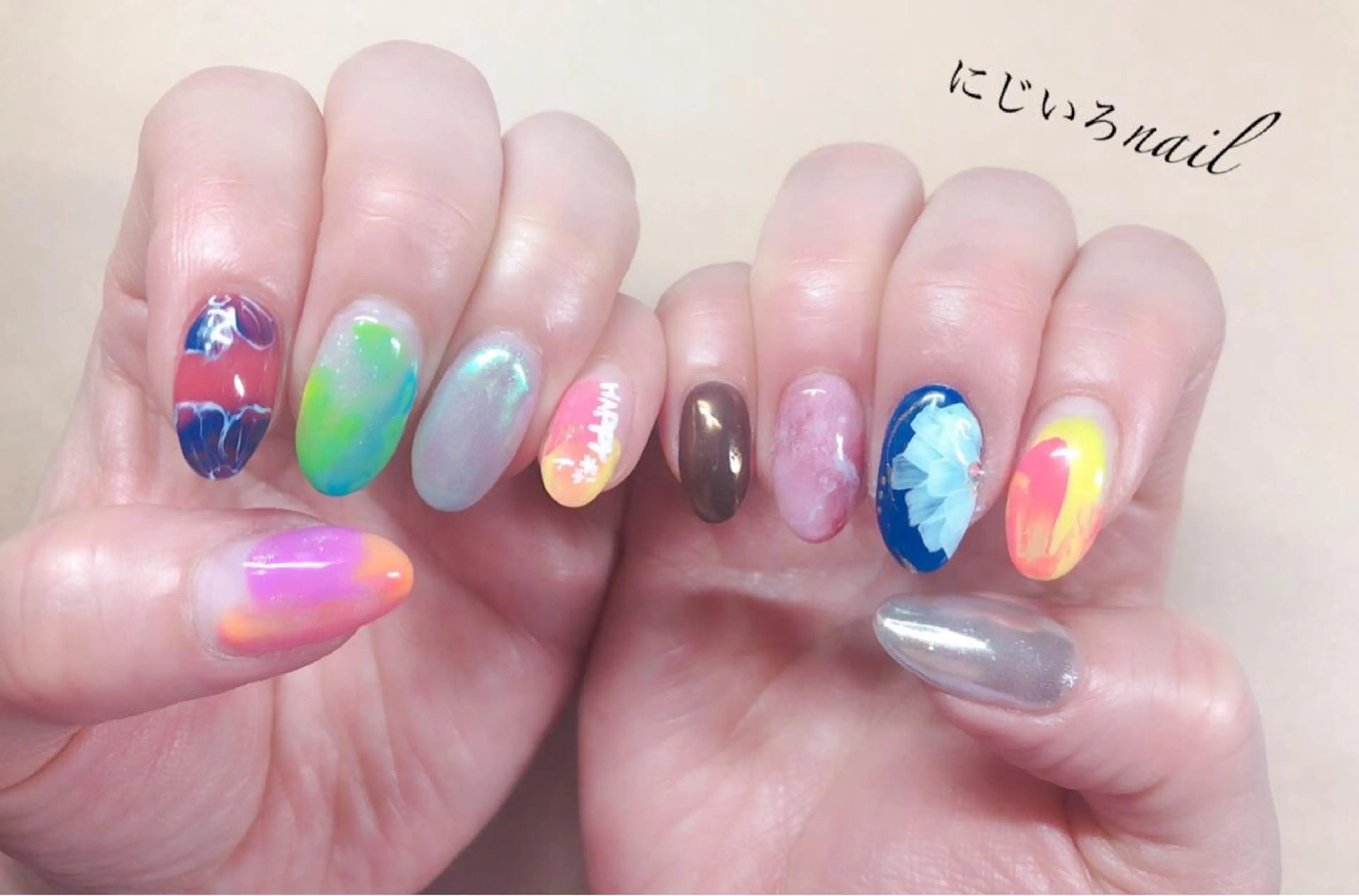 ネイル にじいろ nailのネイルデザイン