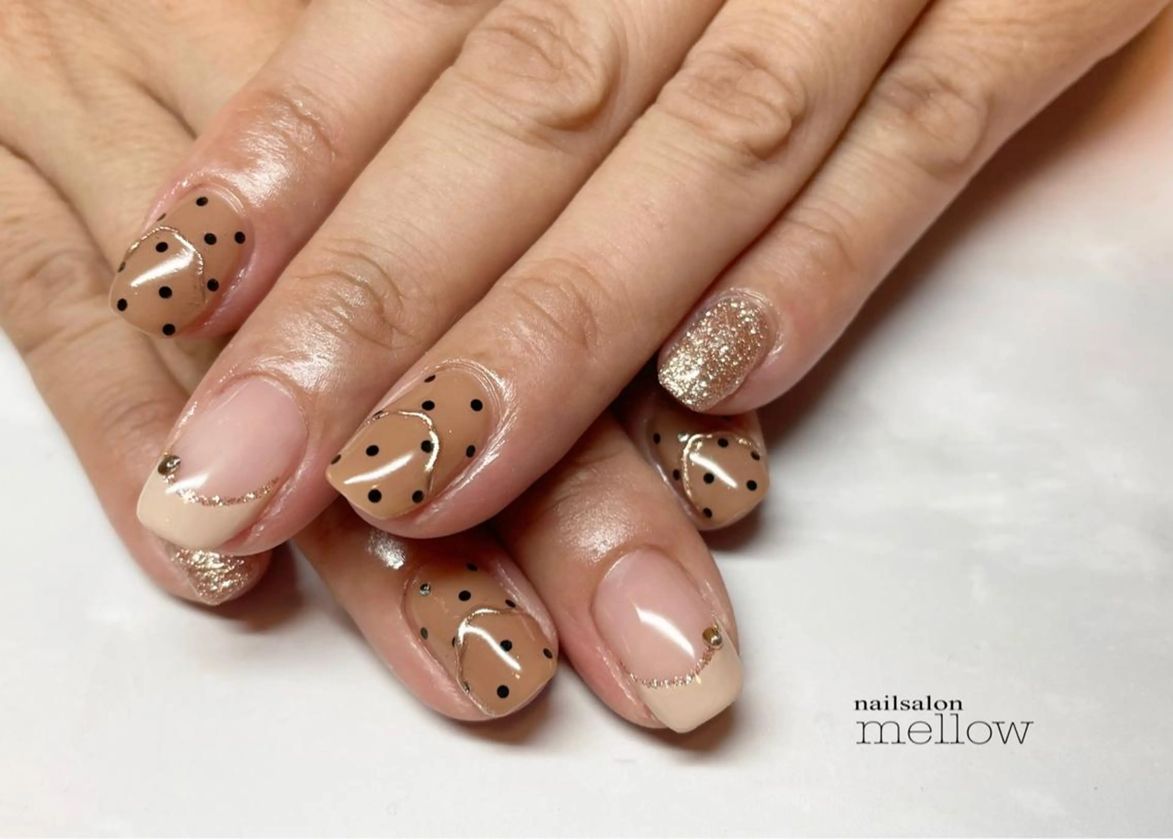 ネイル ドット 大山 浩美のネイルデザイン