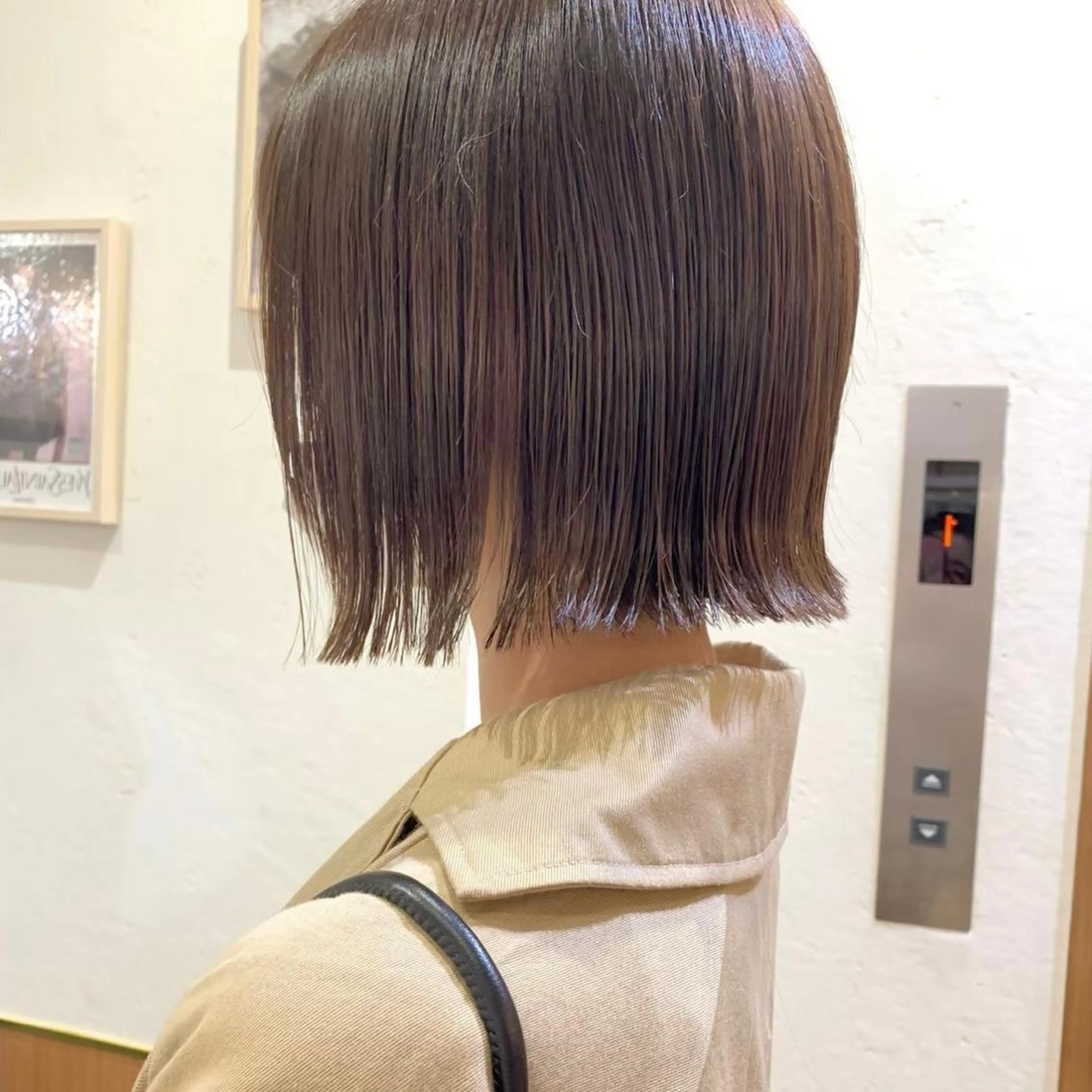 ミディアム カラー カット トリートメント レイヤー🤍 ベージュ🤍　聖奈のヘアスタイル