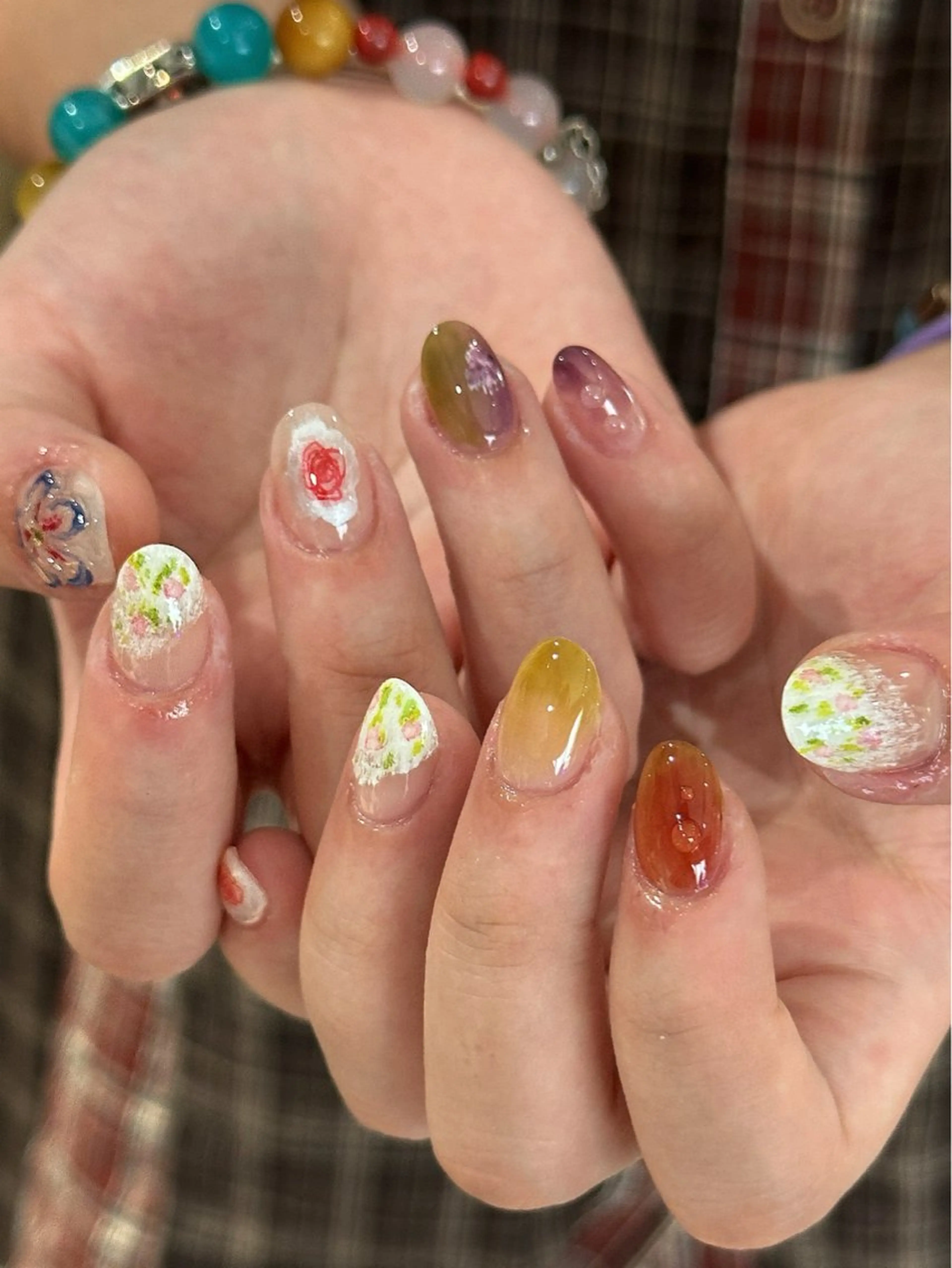 ネイル アートネイル フラワーネイル グラデーション オレンジ 春ネイル ✨ko ko✨ nail💕のネイルデザイン
