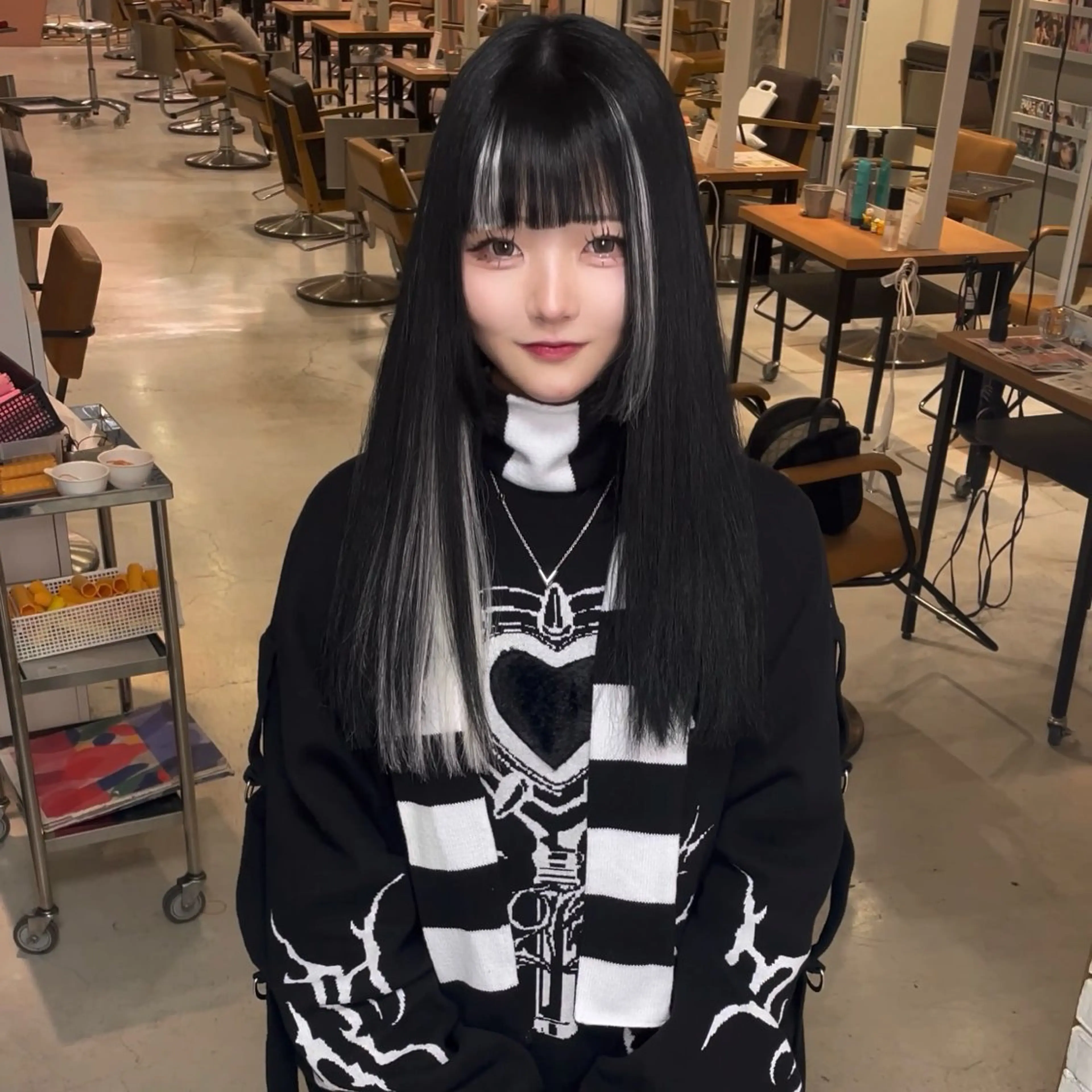 ロング LUNTY NAMBA所属・派手髪支持率No1 Eisukeのヘアスタイル