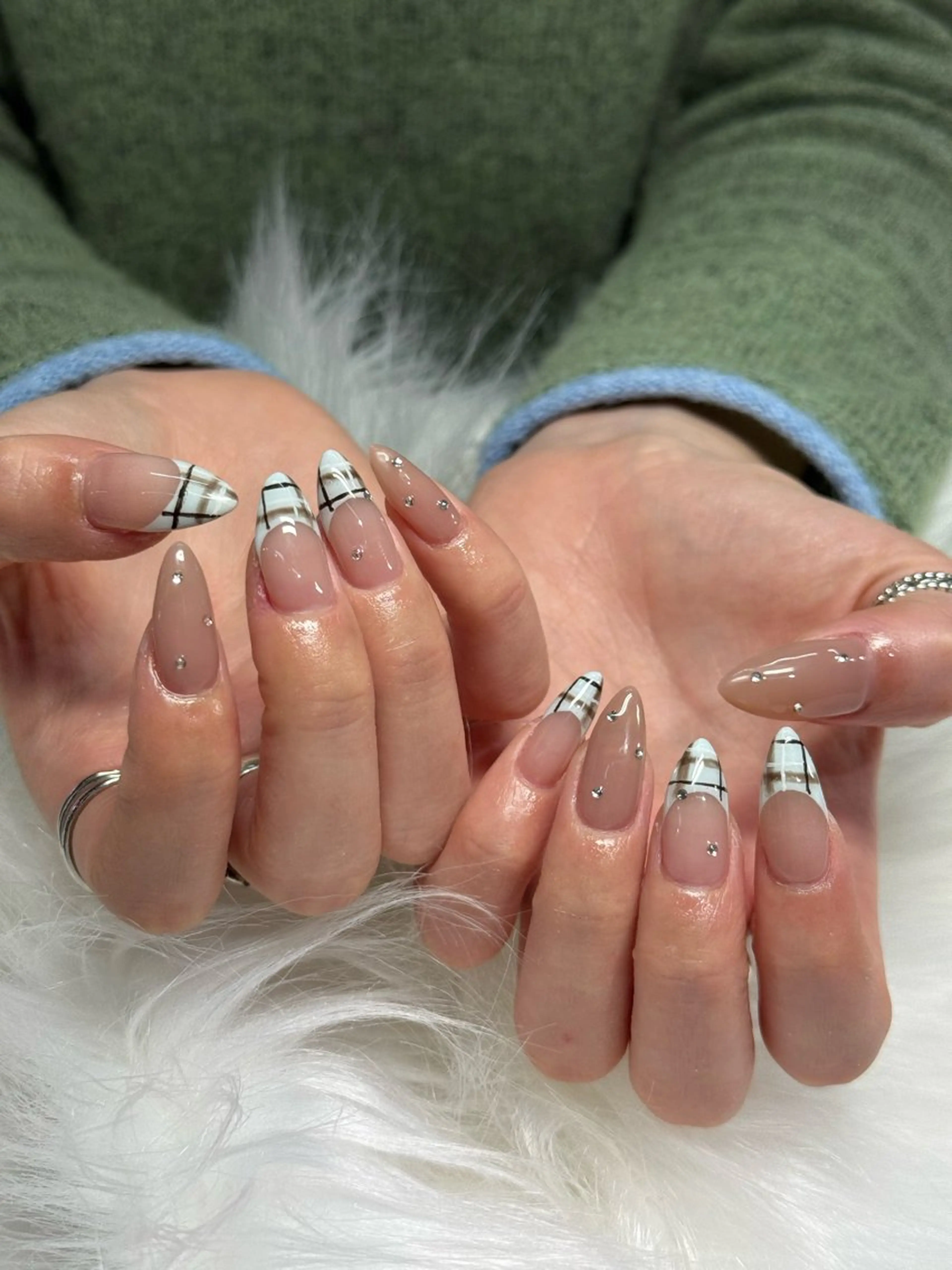 ネイル フレンチネイル ハンドネイル WOLTOKYO渋谷 yunaのネイルデザイン