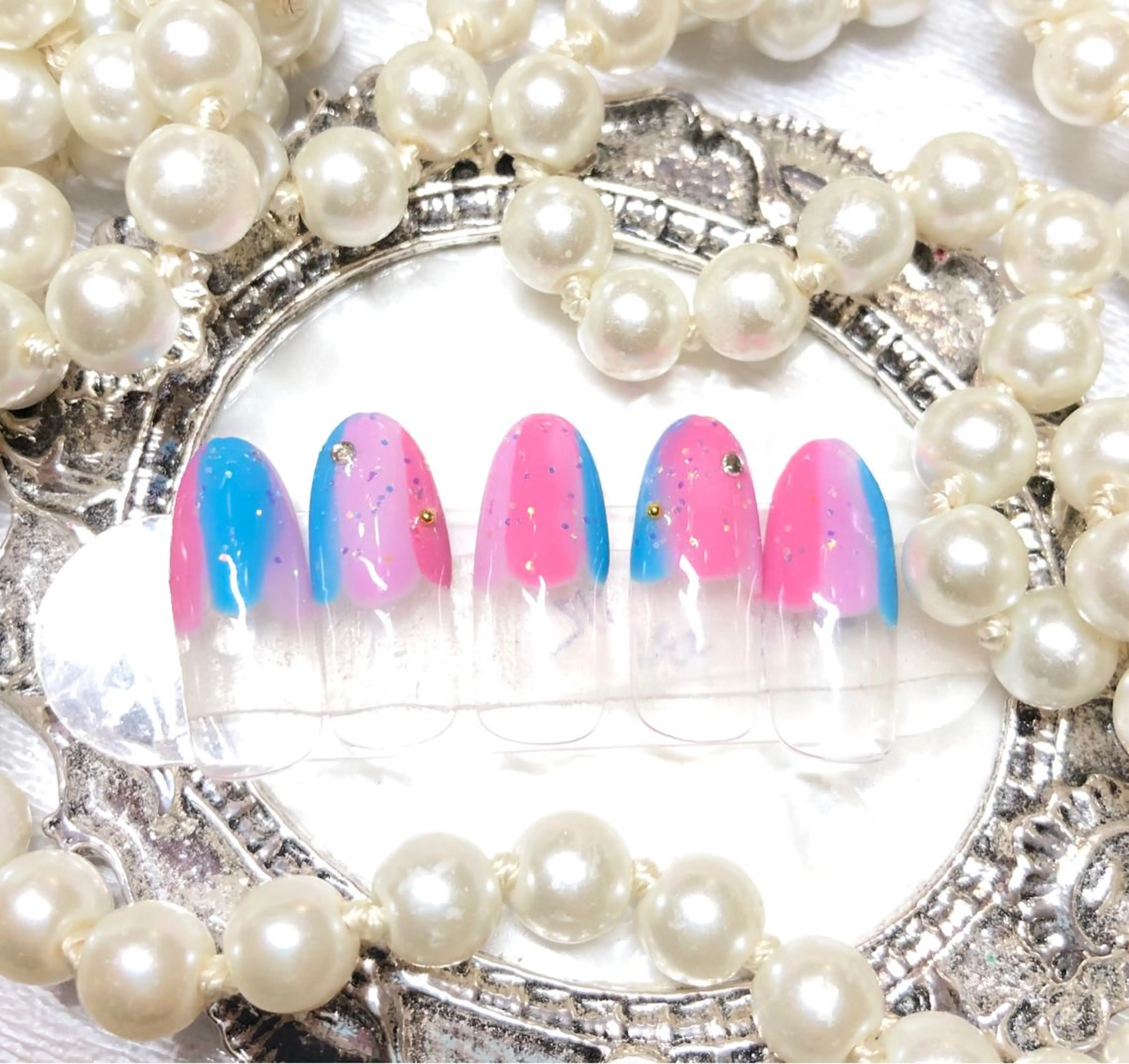 ネイル ハンドネイル マジックミラー所属・マジック ミラーのネイルデザイン