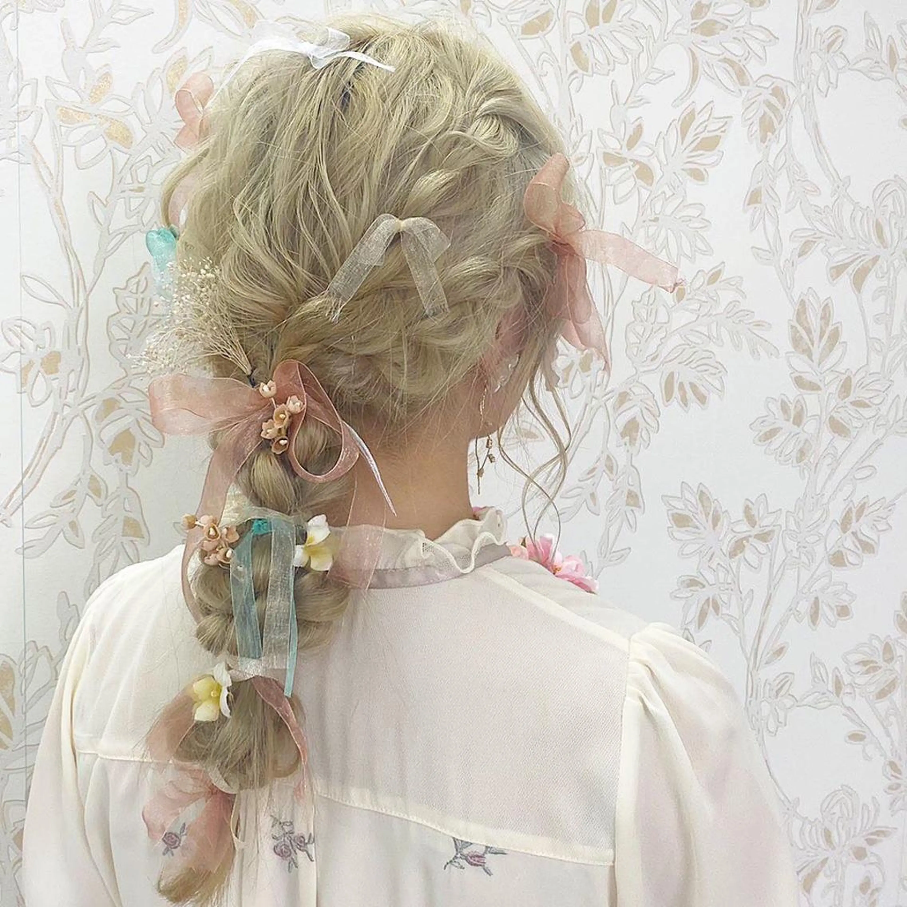 ロング ヘアアレンジ エクステ/ハイトーン 🐏☁️miminaのヘアスタイル