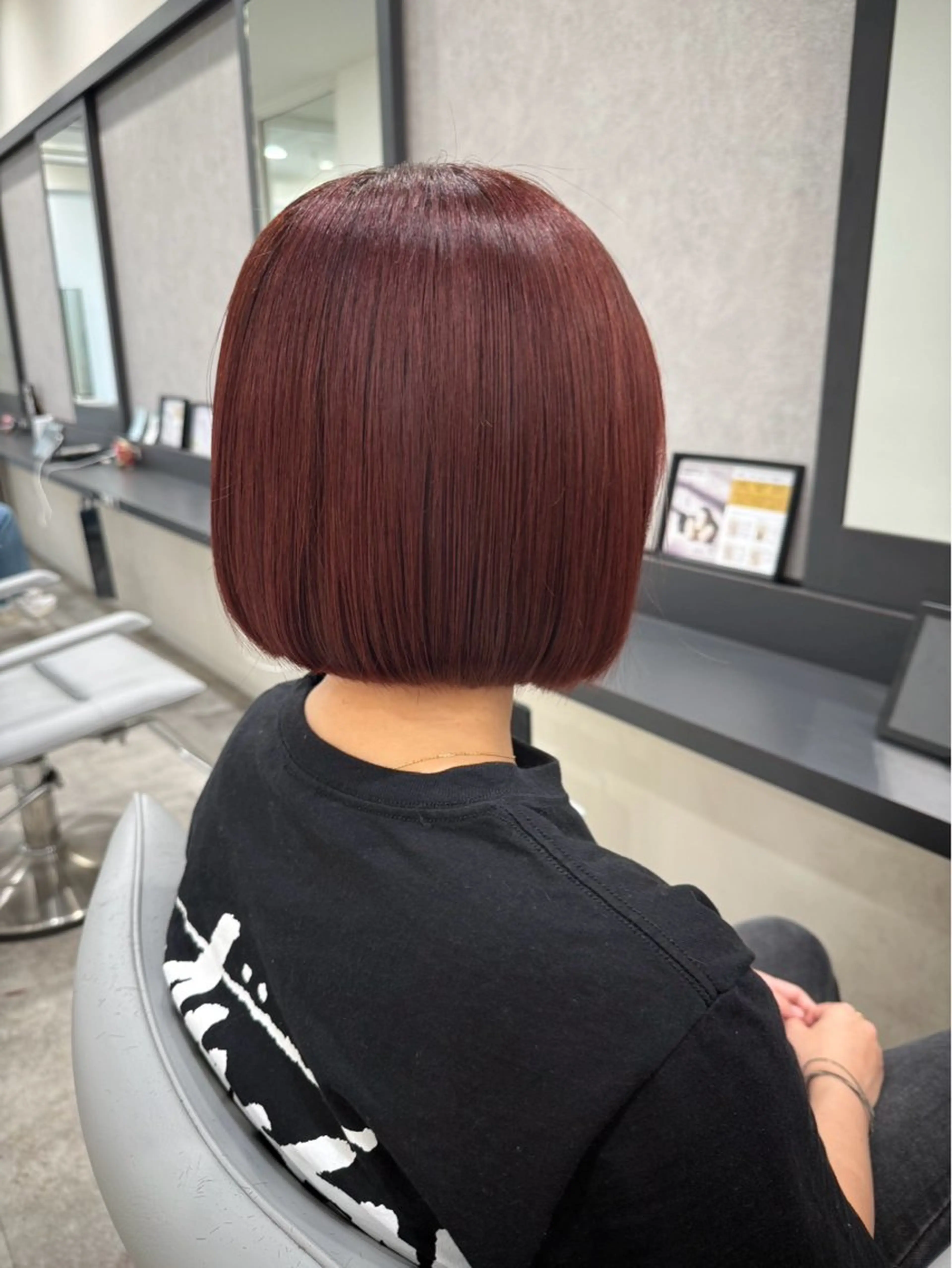 ショート カラー カット ヘアカラー トリートメント RAISE by_WHITEのヘアスタイル