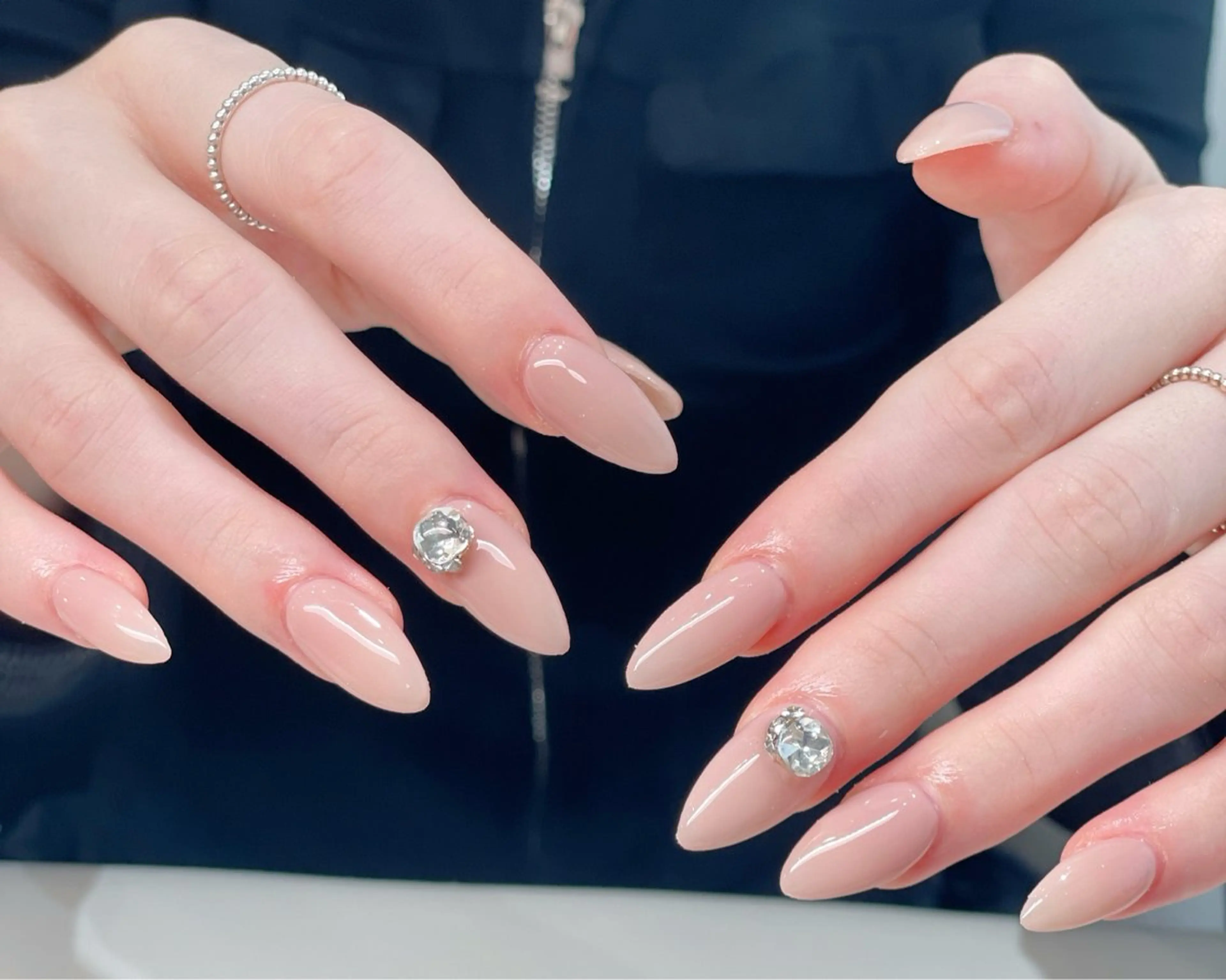 ネイル オーロラネイル ブルー チークネイル 長さ出し フットネイル MOMO CHIのネイルデザイン