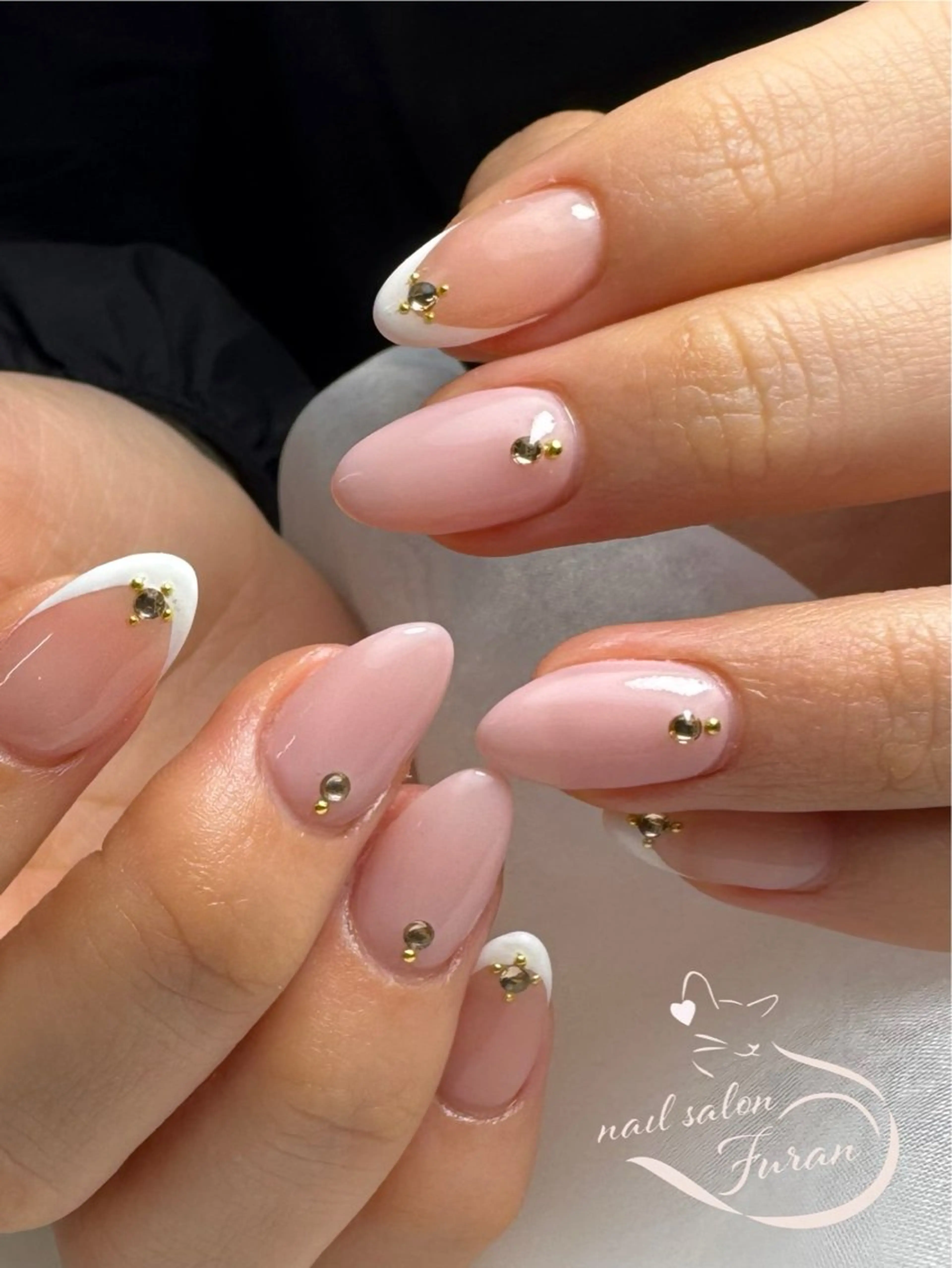ネイル ストーンネイル Nail salon Furanのネイルデザイン