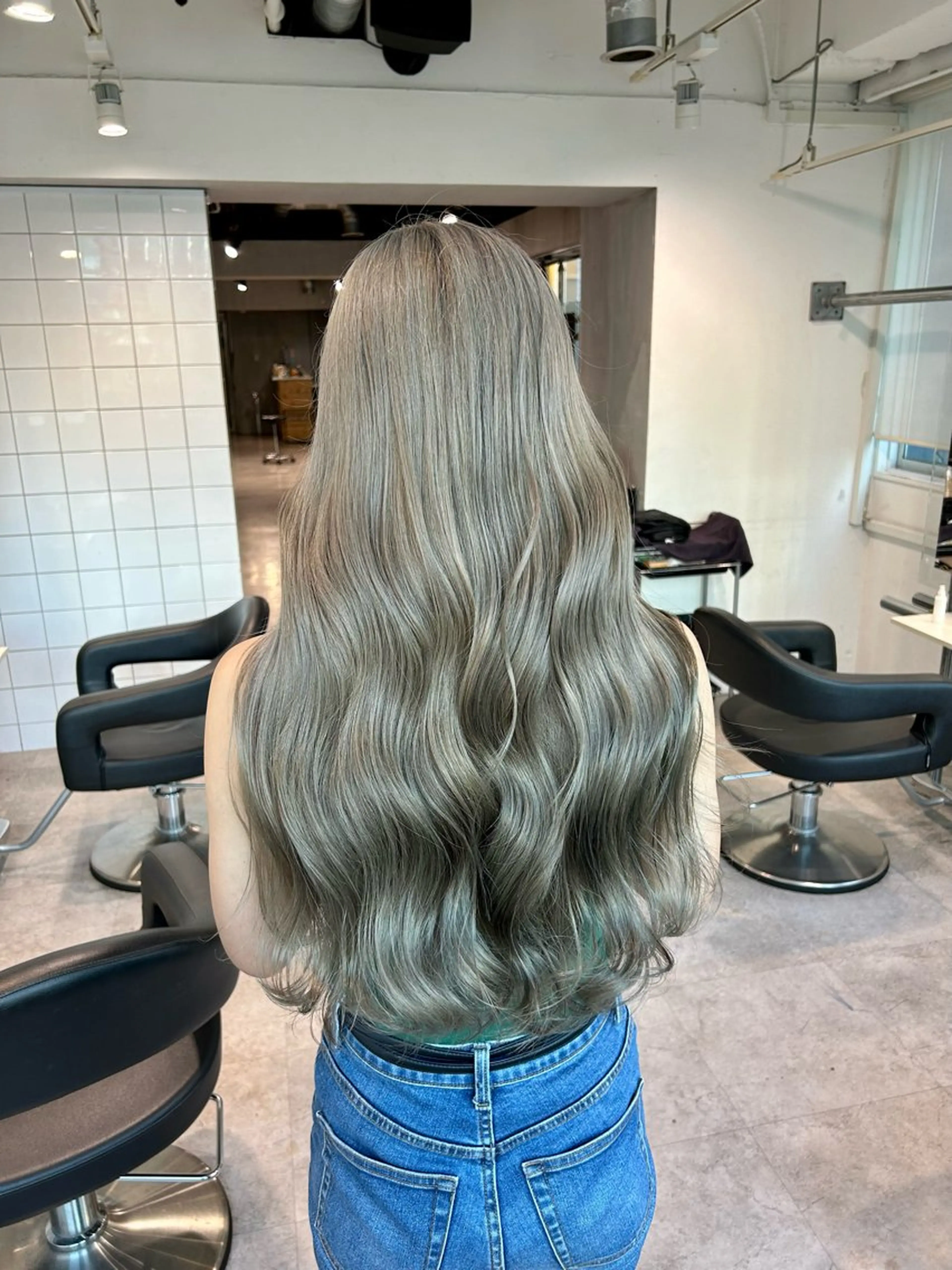 ロング カラー ヘアアレンジ トレンドモテカラー 🩷色落ちまで可愛くのヘアスタイル