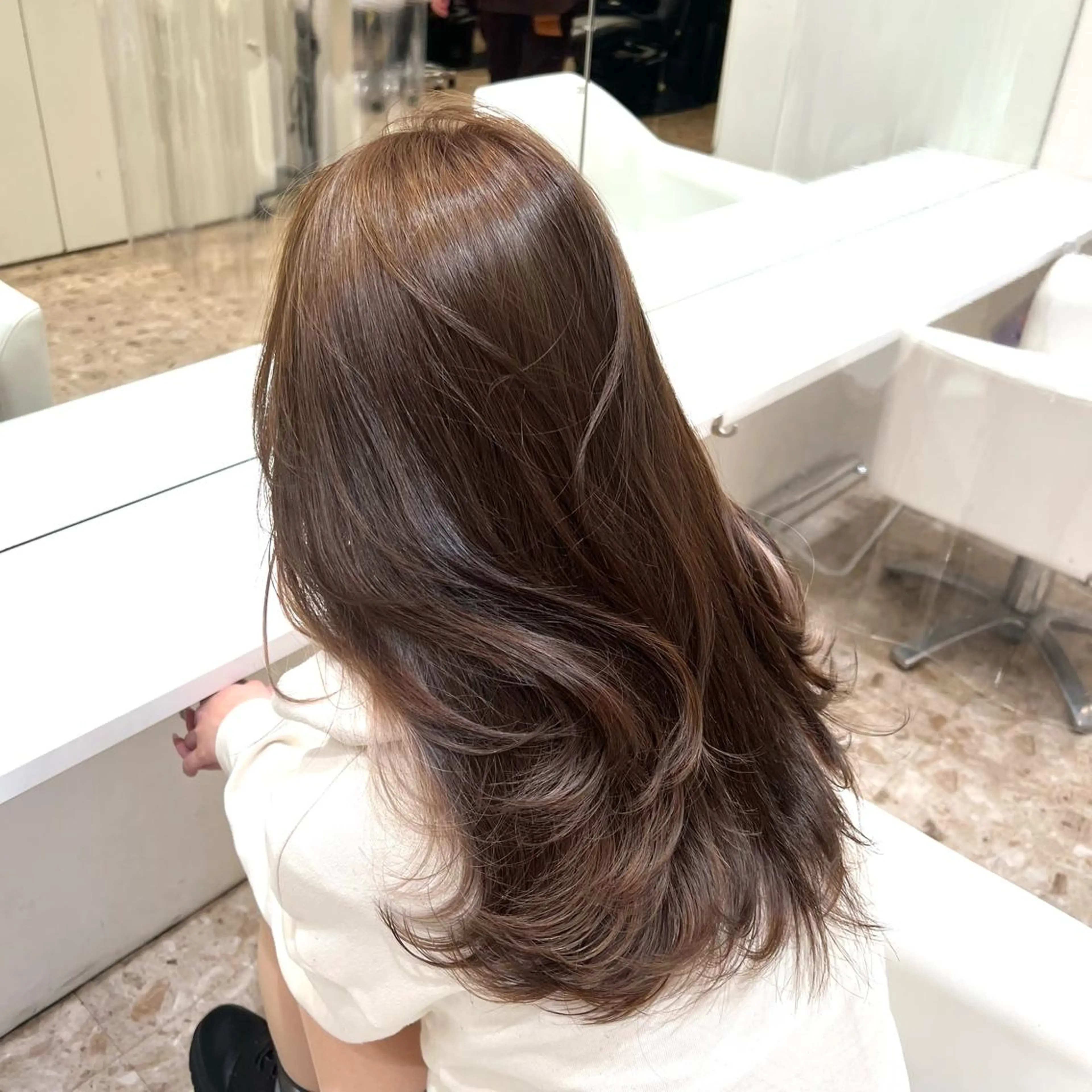 セミロング カラー ヘアアレンジ platinam doll南草津店のマツエク・マツパデザイン