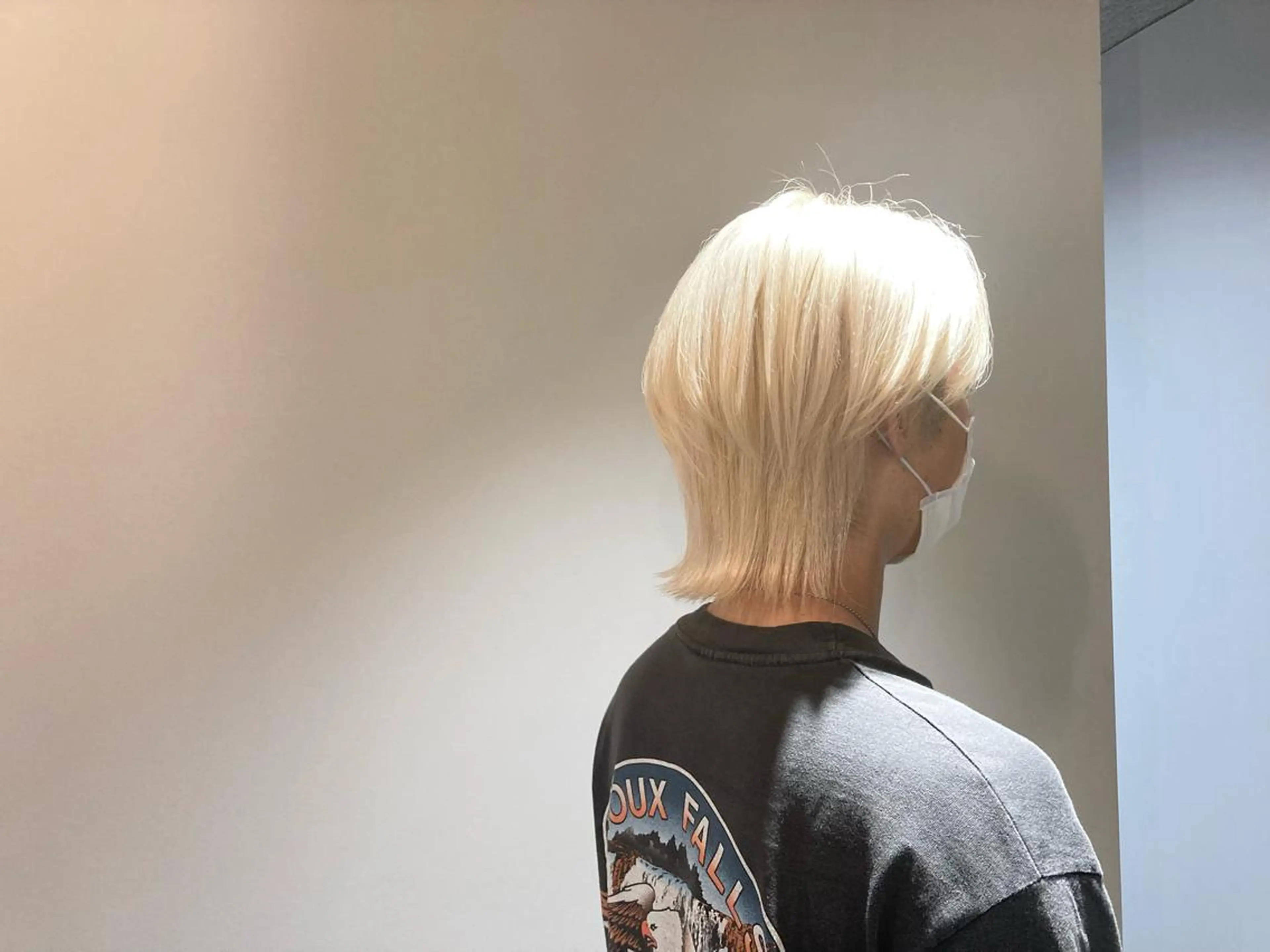 カラー メンズ 透明感ハイトーン☆ 今津 佑太のヘアスタイル