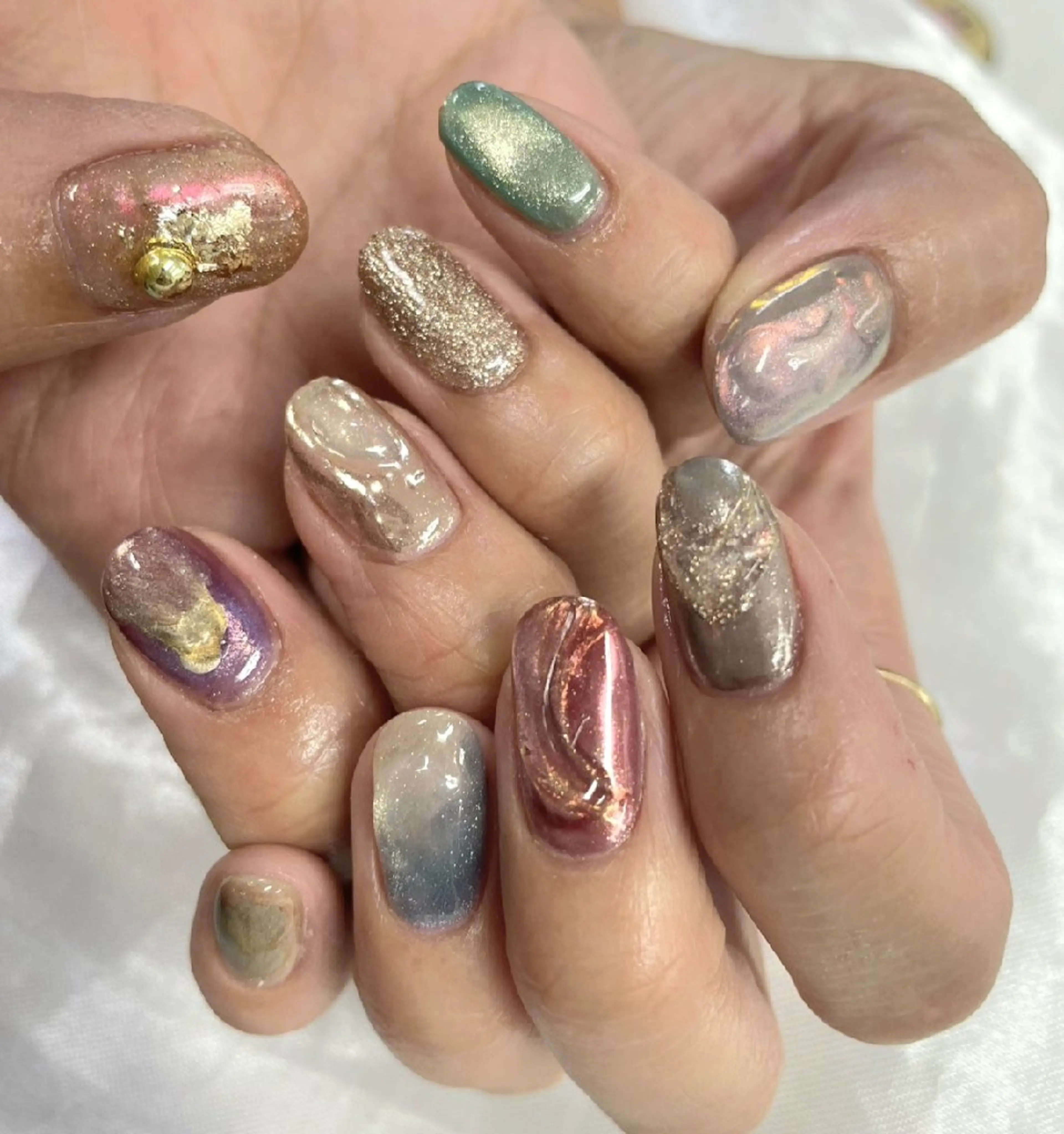 ネイル アートネイル オーロラネイル チークネイル ジェルネイル グラデーション ハンドネイル 河野ちえ (雑誌掲載サロン)のネイルデザイン