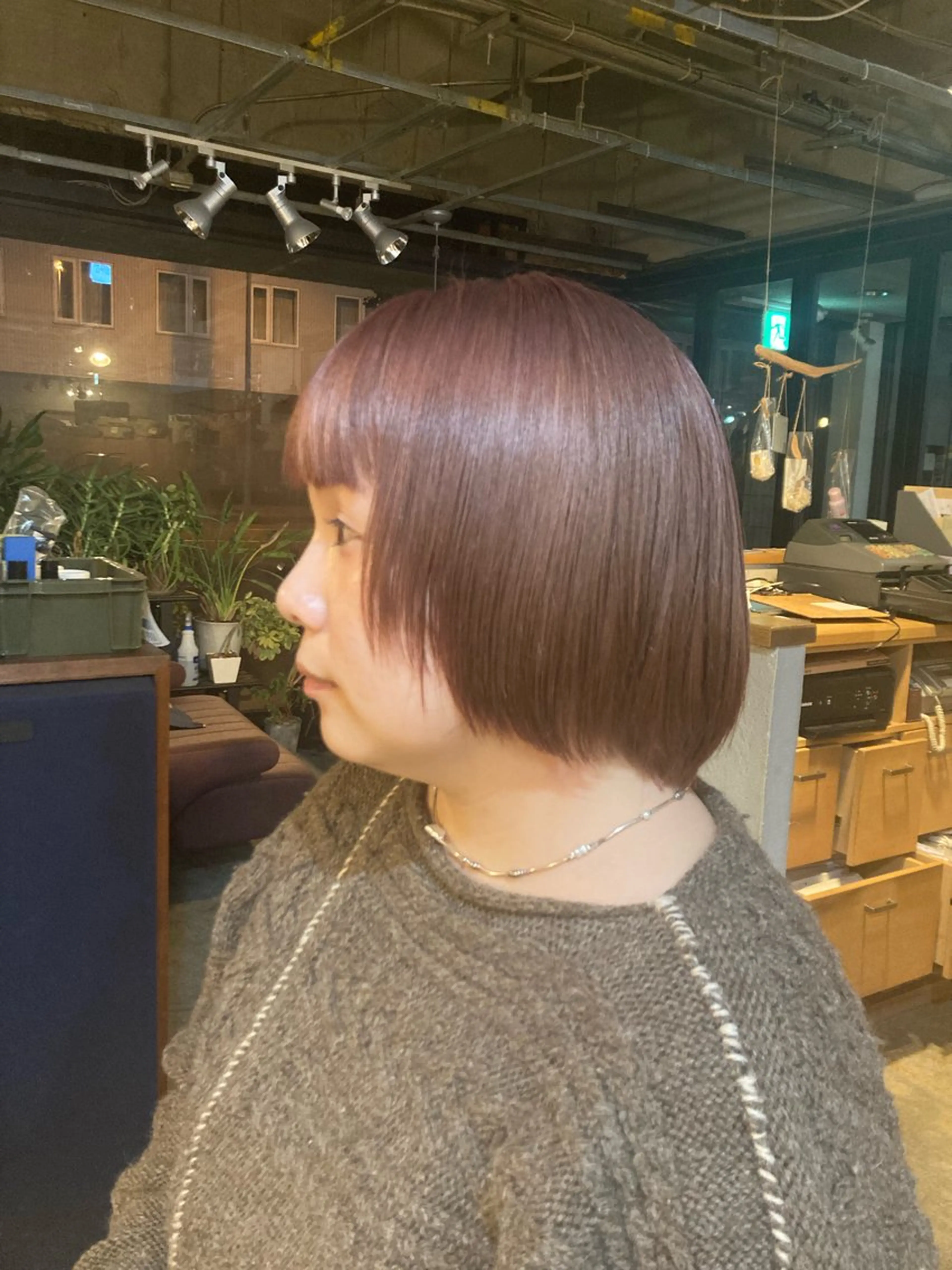 ショート カラー ベージュカラー ブリーチ 透明感カラー ピンクカラー ピンクベージュ ヘアカラー navarro studio所属・三上 琳のヘアスタイル