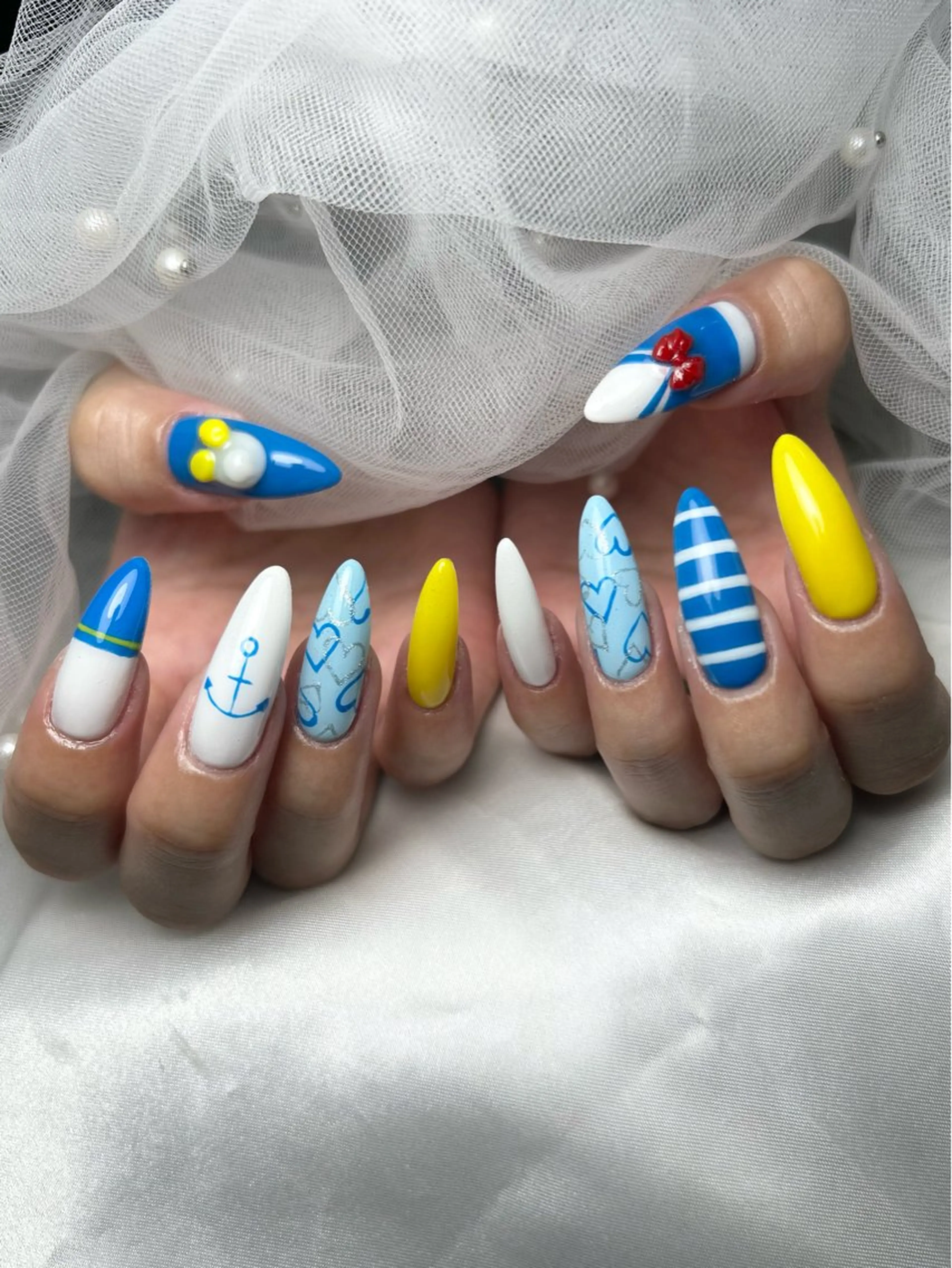 ネイル ハンドネイル フットネイル rea .のネイルデザイン